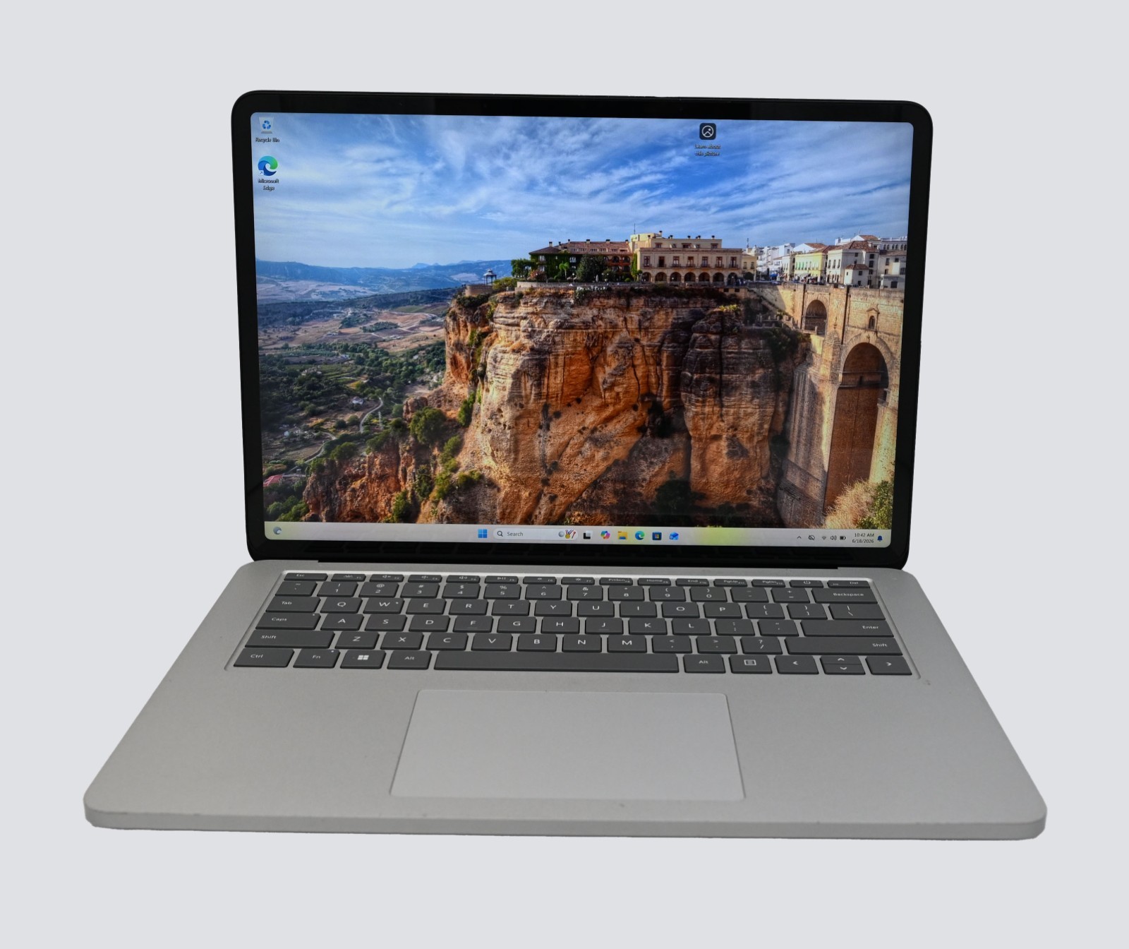 Microsoft Surface Laptop Studio i7-11370H 3.3GHz 16GB RAM 512GB SSD RTX 3050-Ti