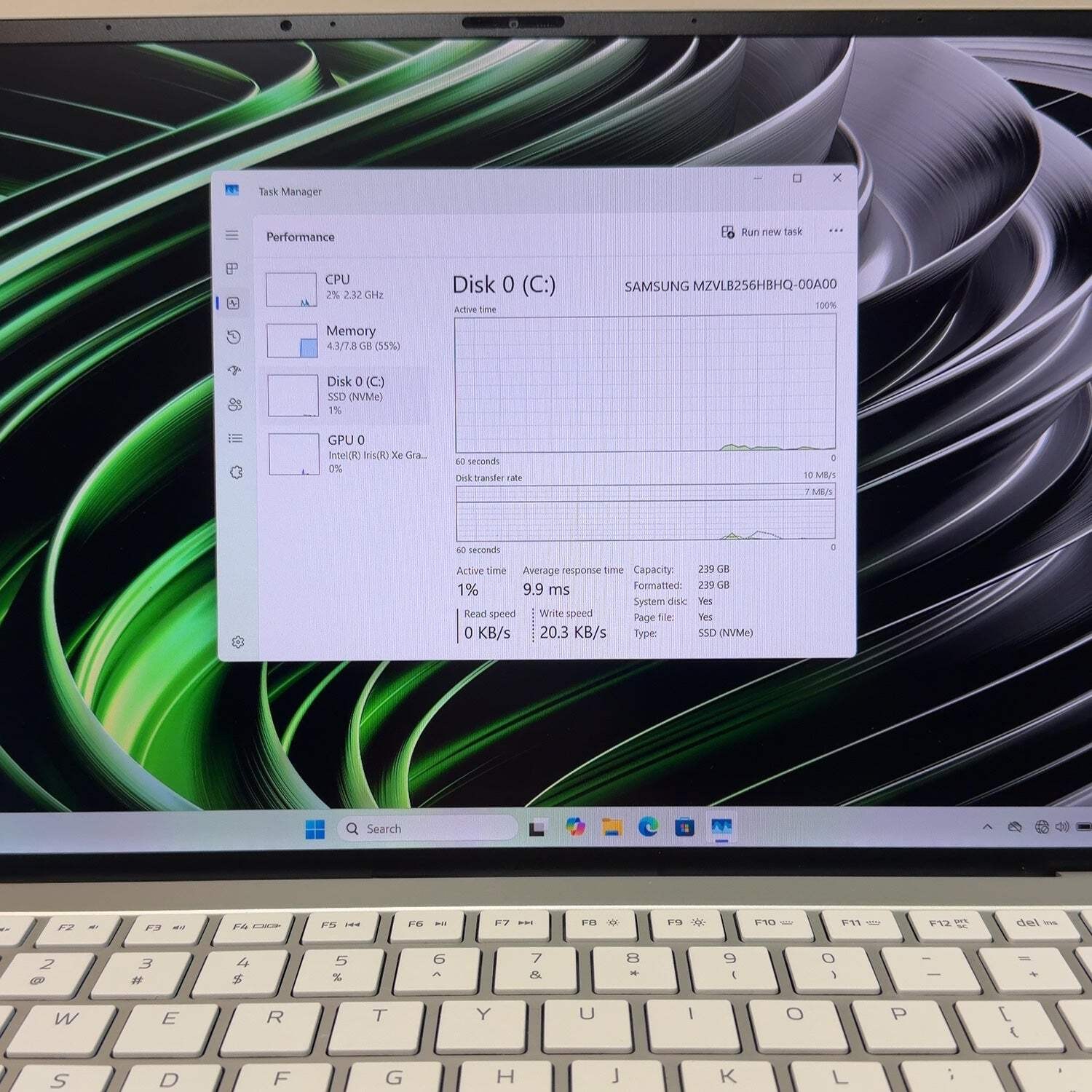 Razer Book 13 RZ09-0357 13.4″ i5-1135G7 2.4GHz 8GB RAM 256GB SSD Intel Arc A370M