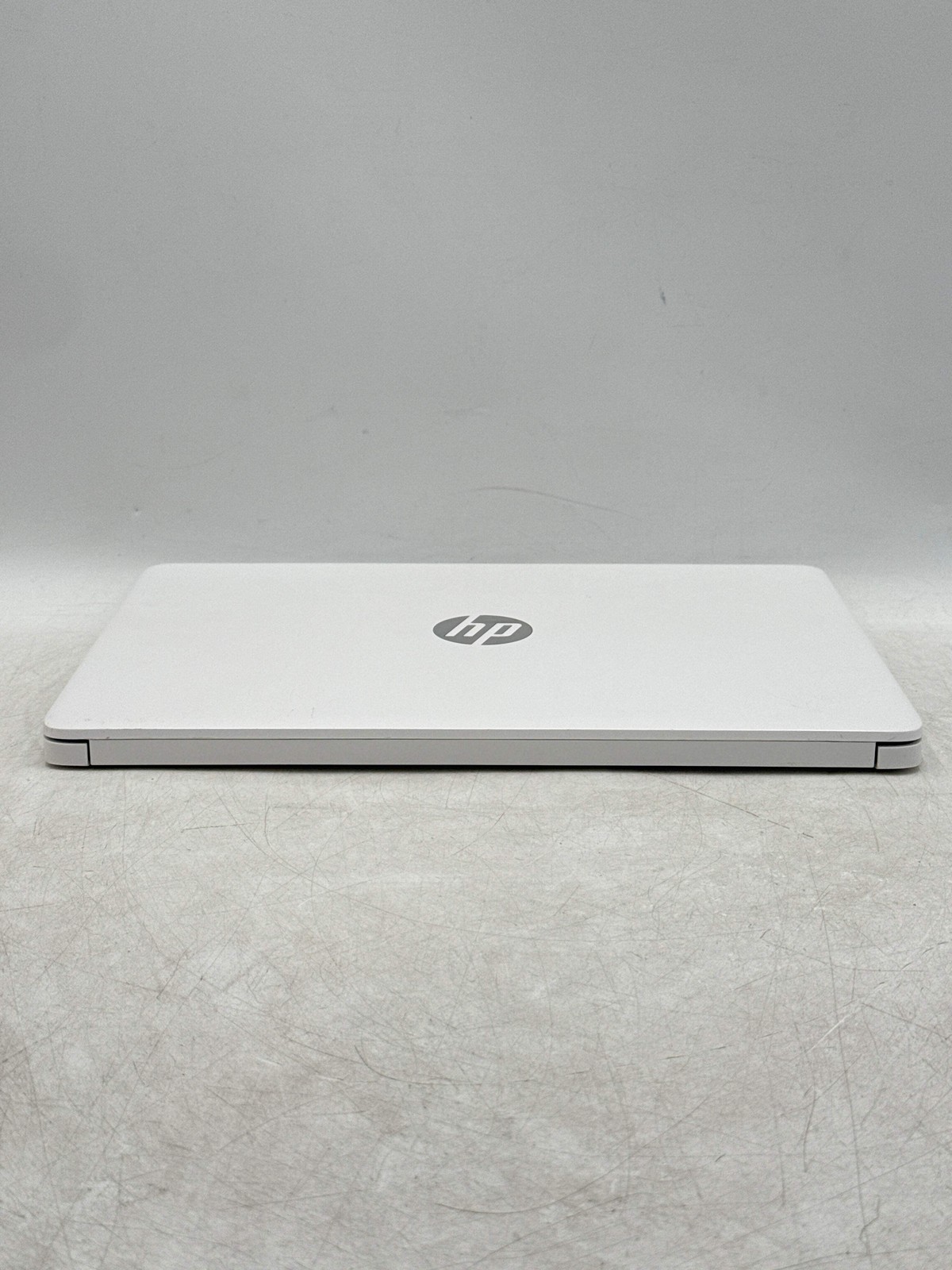 HP Laptop 14-DQ0002DX 14″ White – No Power