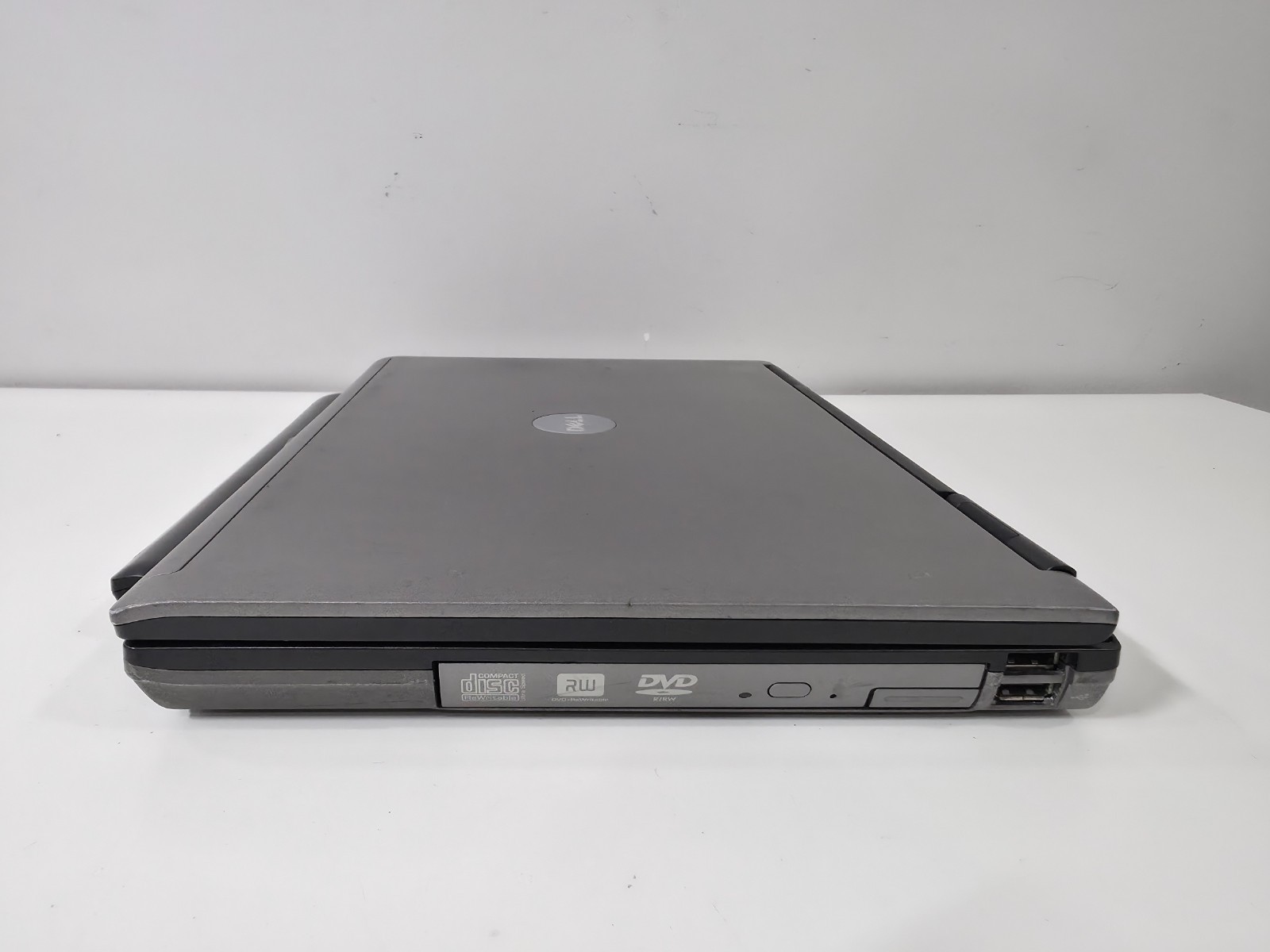 Dell D620 Laptop 2.33ghz 1gb Windows XP Pro WIFI DVD 500GB very fast! RS232