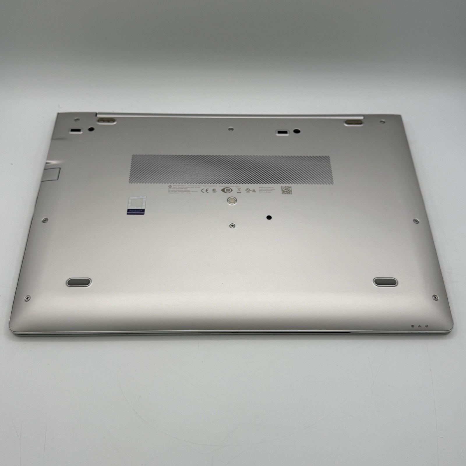 HP EliteBook 850 G6 15.6″ i7-8665U 8GB RAM 256GB SSD Win 11 Pro