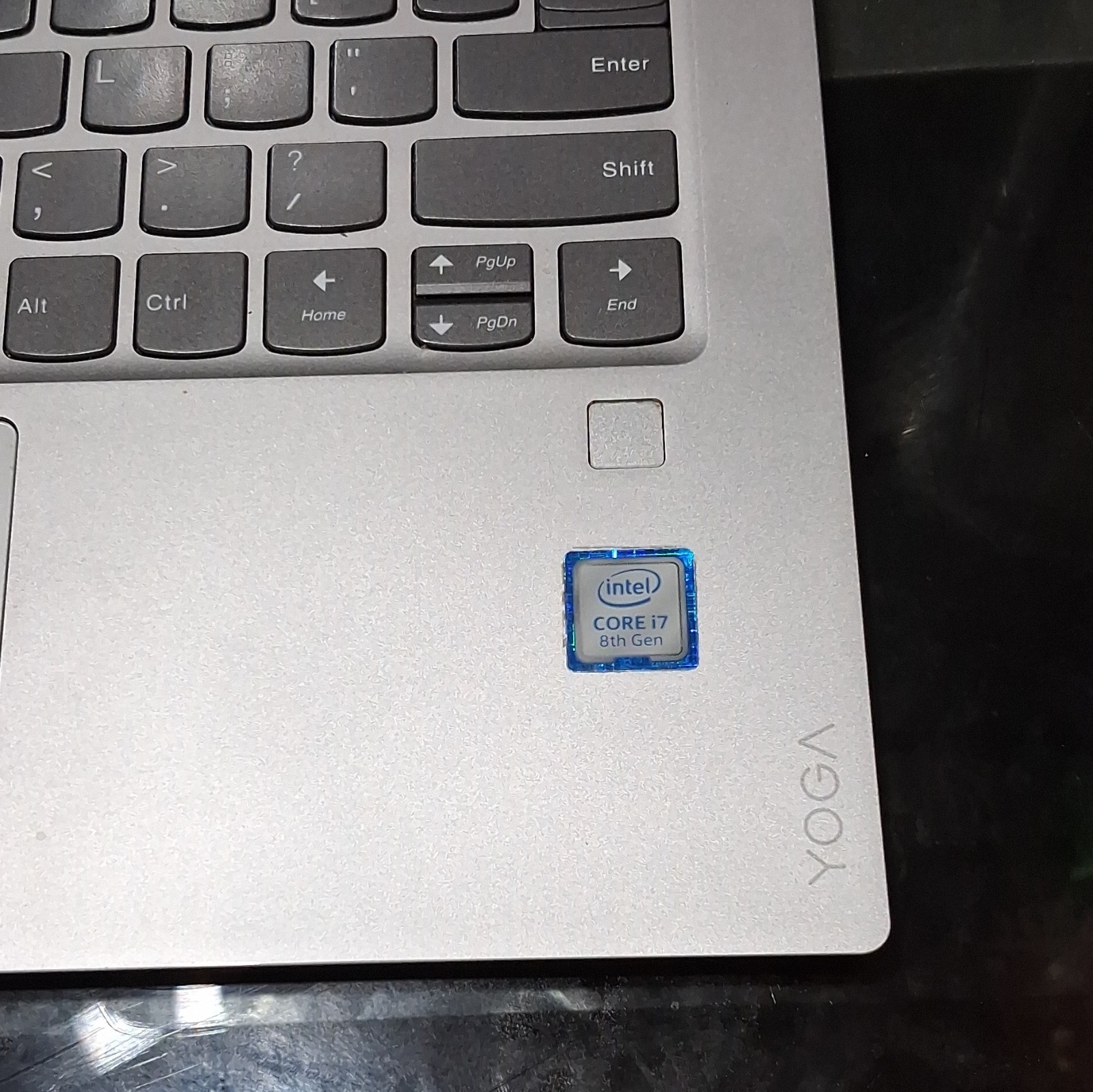Lenovo Yoga 13″ Silver Laptop Intel Core i7 8th Gen, Windows, Fingerprint