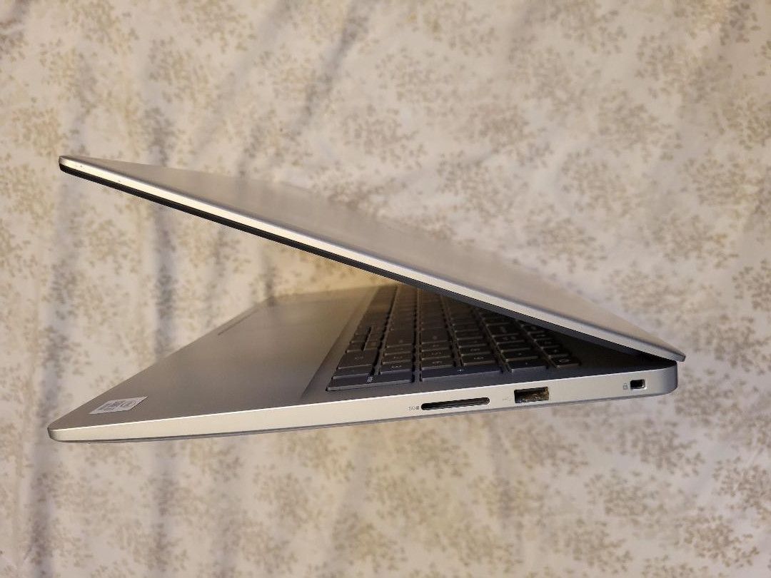 Dell Inspiron 5593 15.6 inch i7-1065G7 1.30GHz, 16GB,512 NVMe Touch screen.
