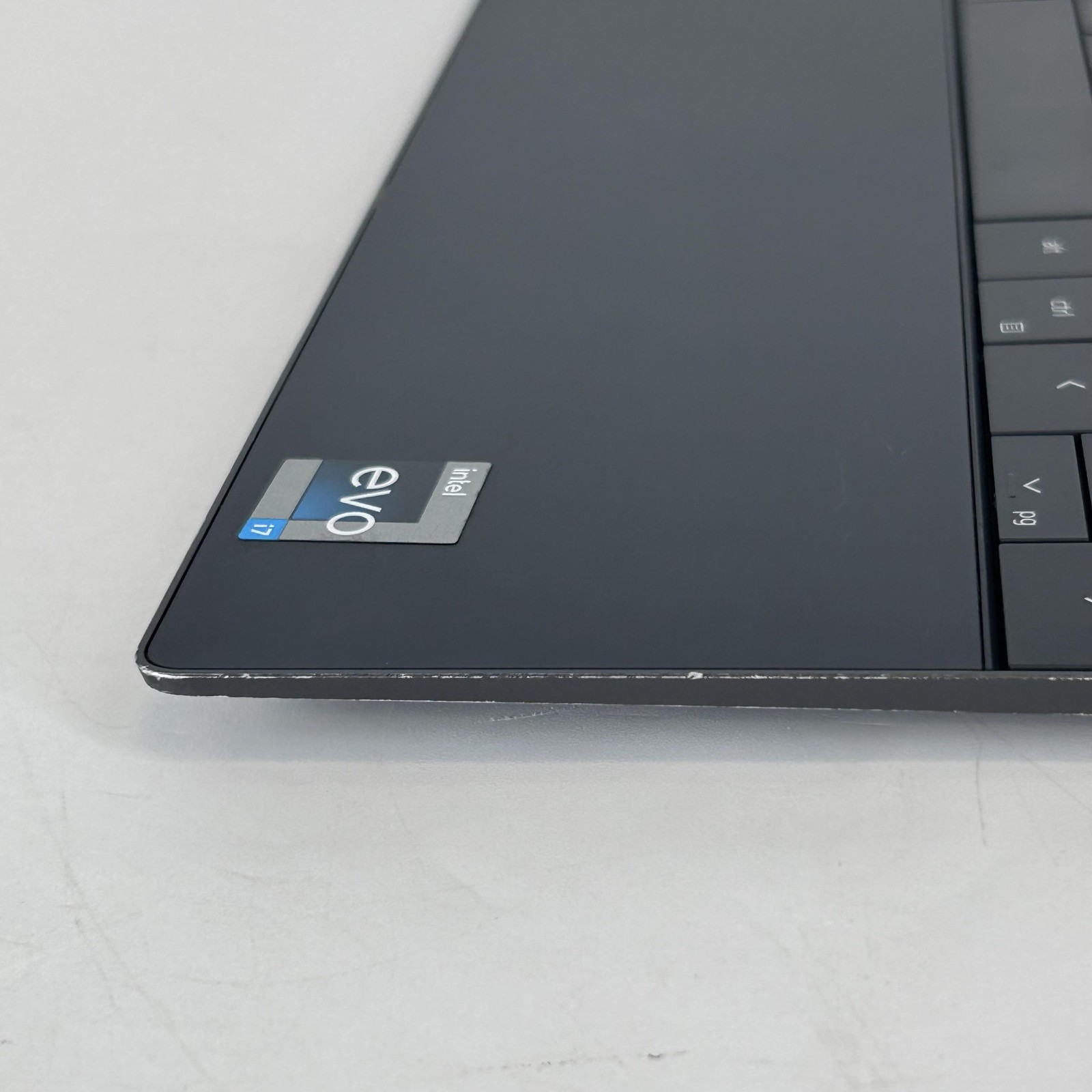 Dell XPS 13 Plus 9320 3.5K TOUCH 2.1 GHz i7-1260P 16GB RAM 512GB SSD Good