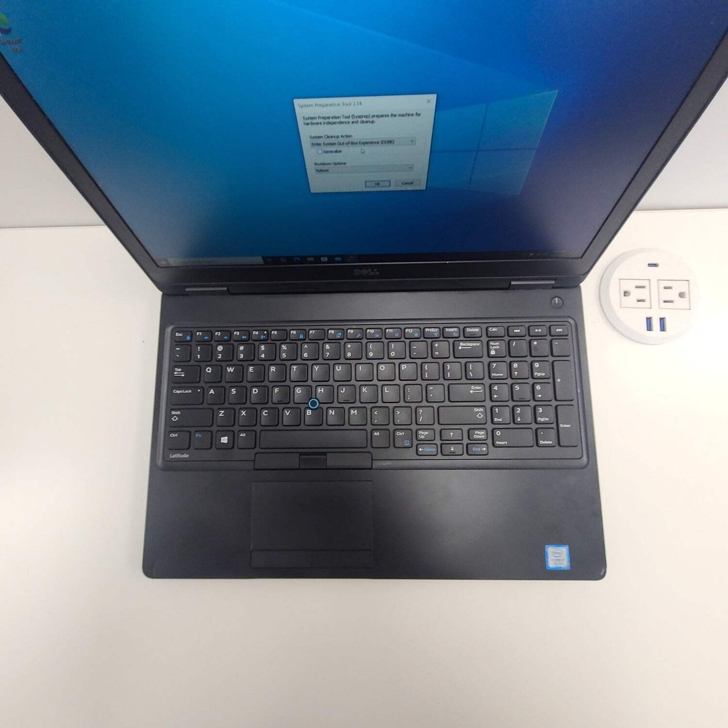 Dell Latitude 5580 15.6″ i7-7820HQ 2.9GHz 16GB RAM 256GB SSD GeForce 940MX