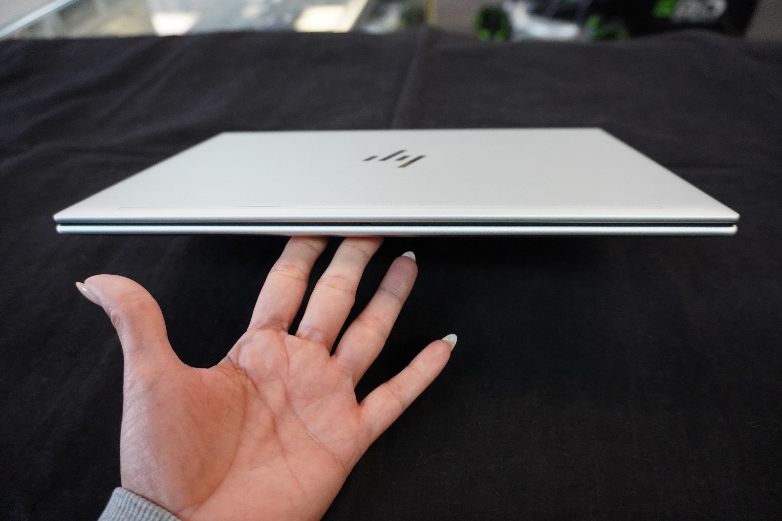 HP Elitbook 845 G11 14″ 512GB Ryzen 7 Pro 8840U Radeon Touch Screen Win 11 Pro