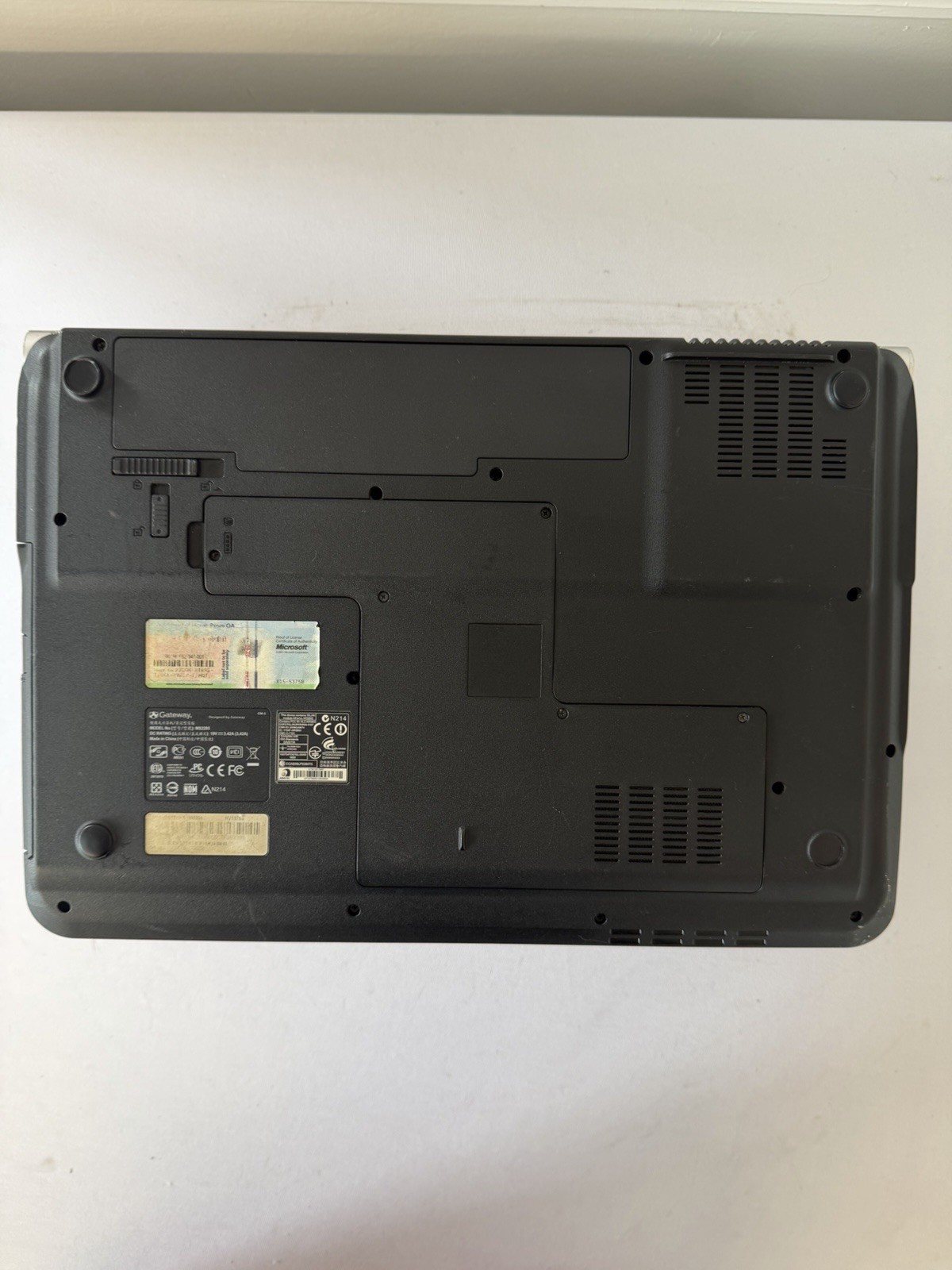 Gateway NV53-MS2285 Laptop – AMD Athlon II X2- M300 – RAM 2GB – Read Des