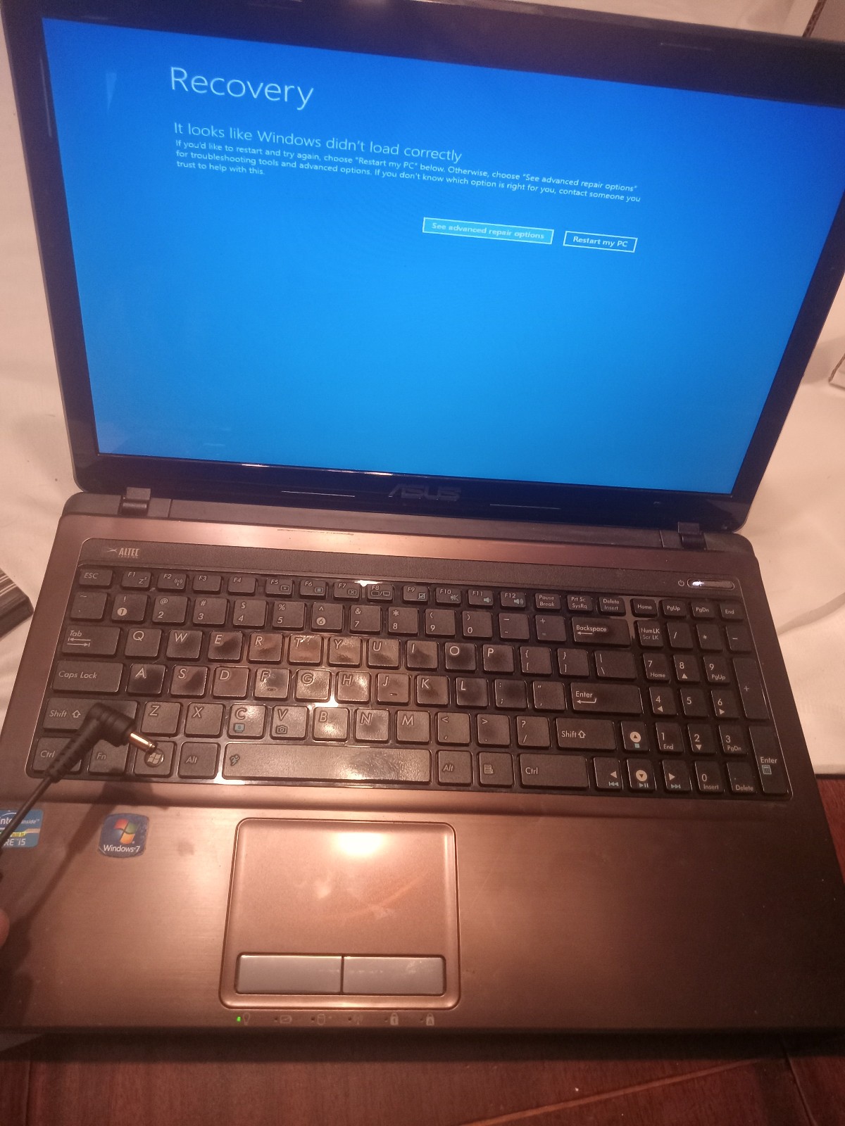 Asus X53E-RH52 Intel i5-2450M 2.5GHz 6 GB – Needs repair, working, please read