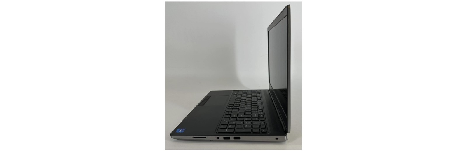 Dell Precision 7560 i7-11850H 2.5GHz 32GB 1TB NVMe 15.6″ T1200 Win 11 Pro: Good