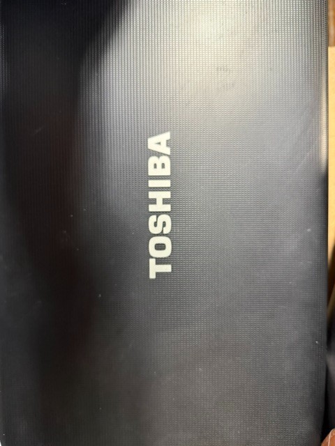 Toshiba Satellite C855D-S5320 500 GB, 15.5″ LED TruBrite Laptop, Tested, *READ*