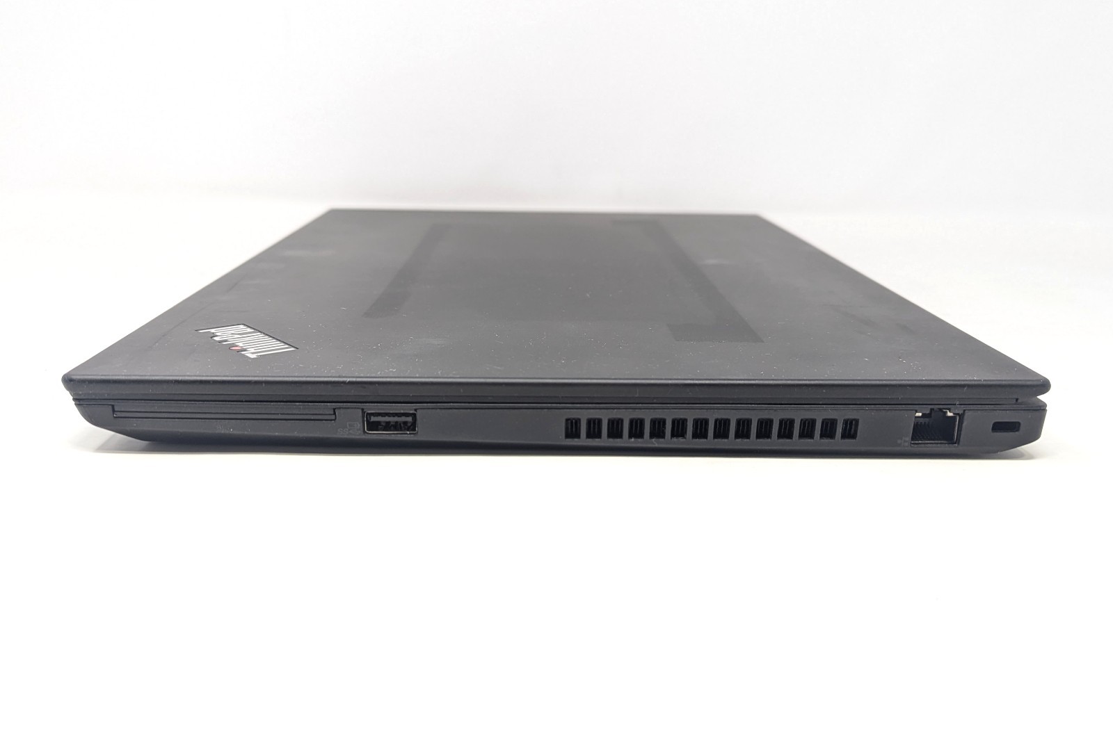 Lenovo ThinkPad T590 – Intel Core i5-8365U 16GB DDR4 RAM 128GB SSD No OS/AC