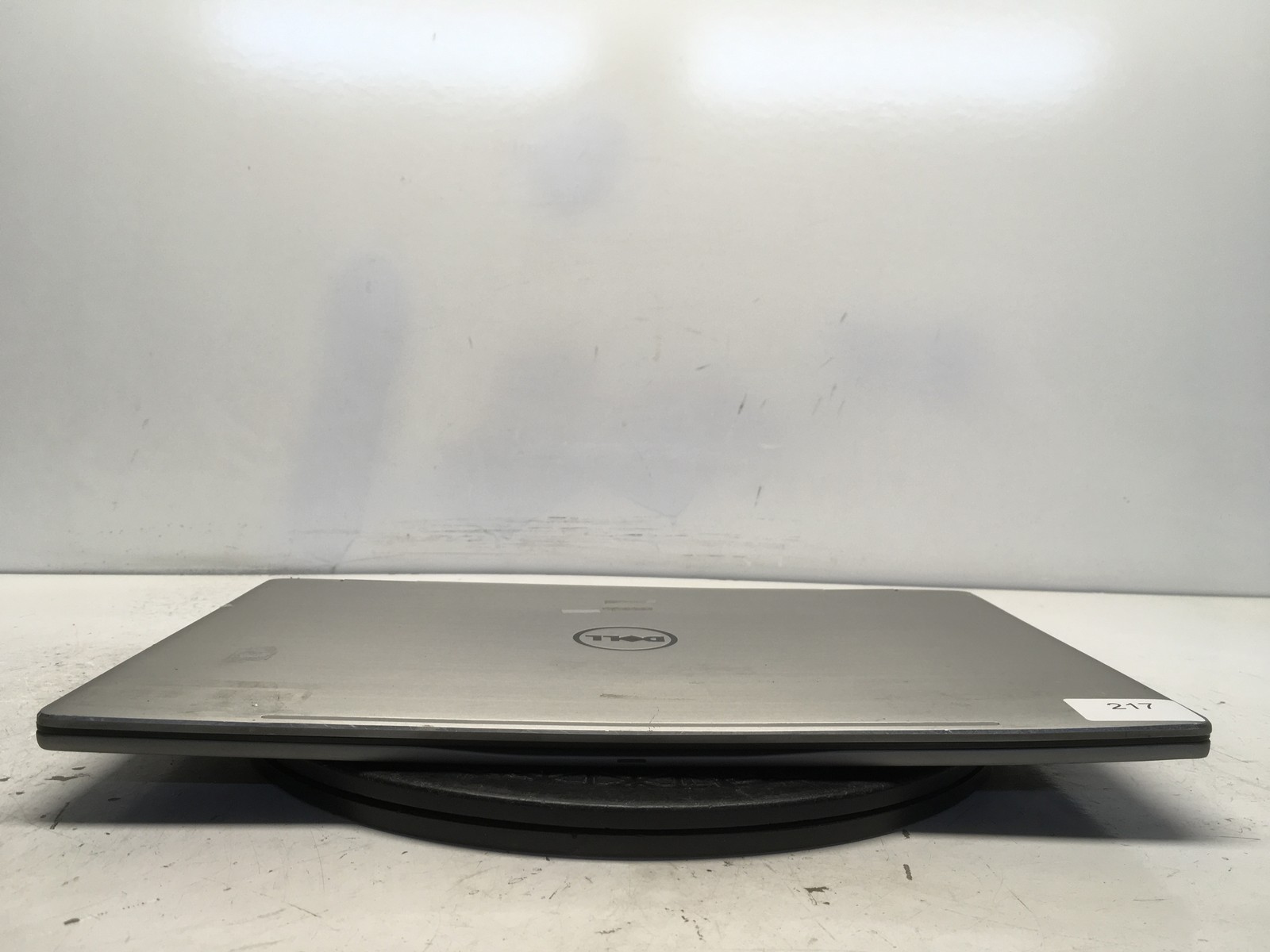 Dell Inspiron 15 7000 Series Intel i5 7th gen No RAM NO HDD No Batt