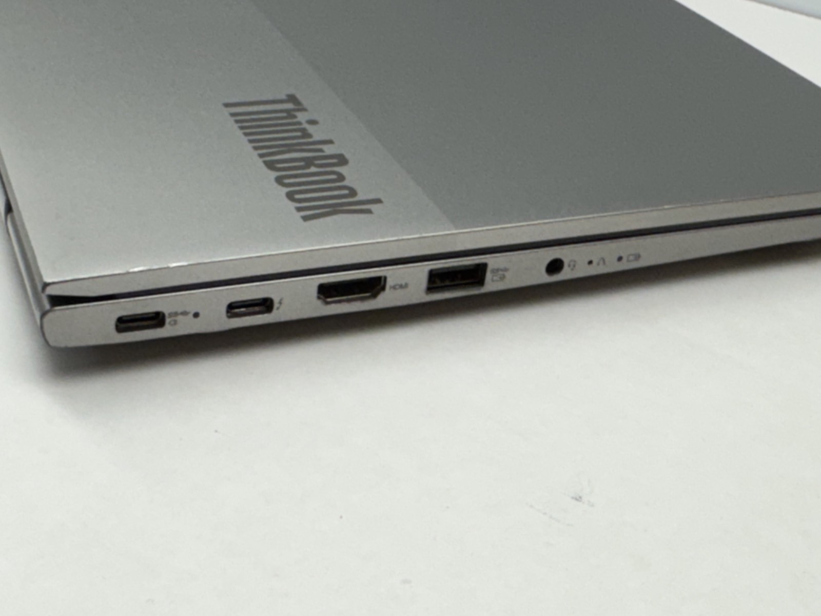 Lenovo ThinkBook 14 G2 ITL 14″ Core i7-1165G7 2.8GHz 16GB RAM 512GB SSD WIN 11