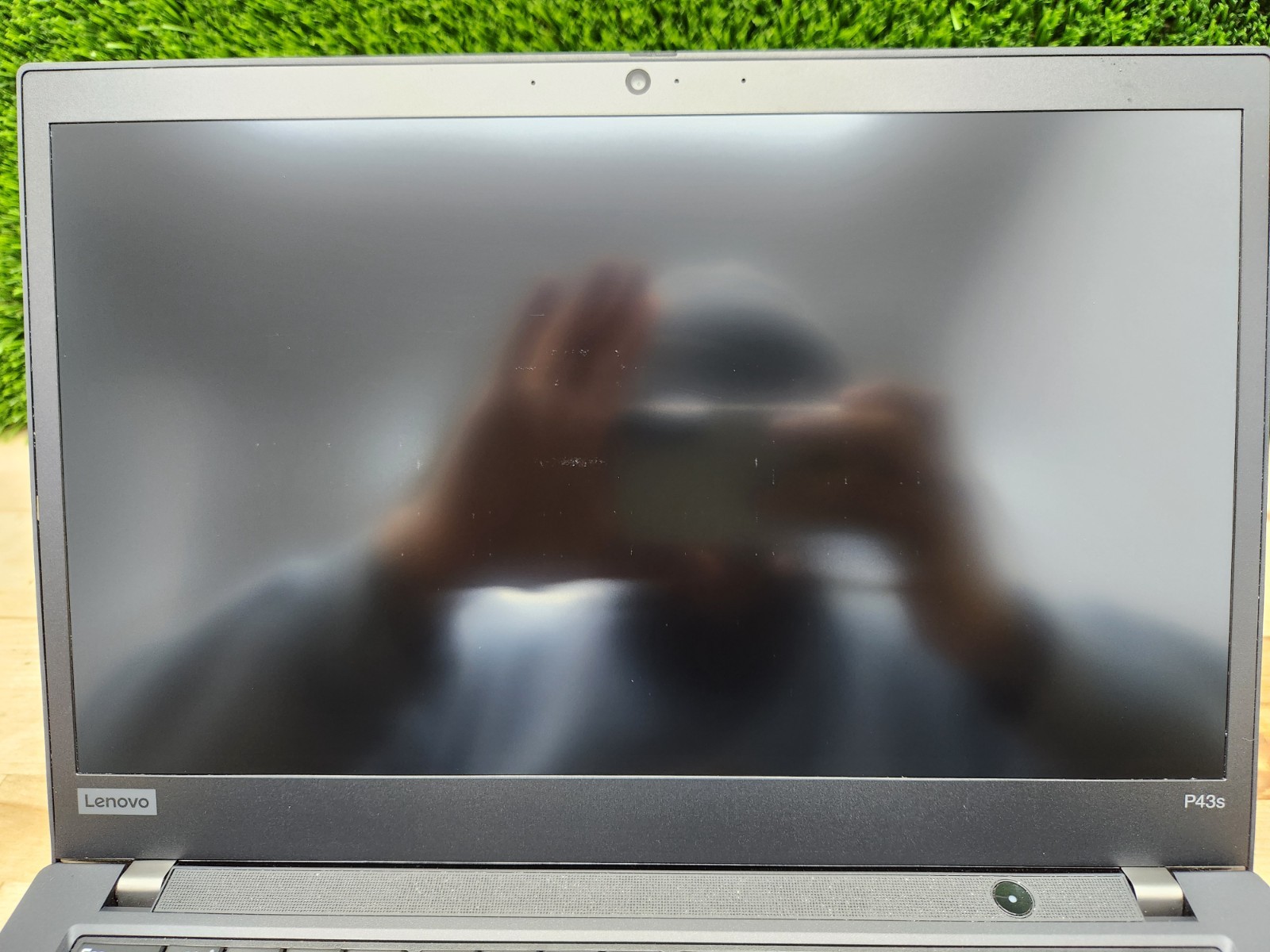 Lenovo ThinkPad P43s 14″ FHD i7-8665U 16GB 256GB SSD Quadro P520 Window 11 Pro ~