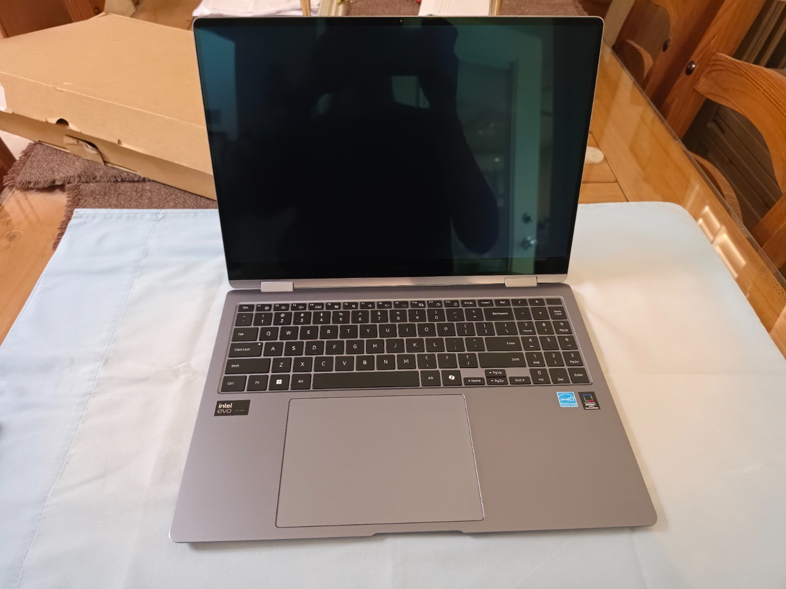 Samsung GalaxyBook4 Pro 360 15.6″ Intel i7-1165G7, 16GB RAM, 1TB SSD