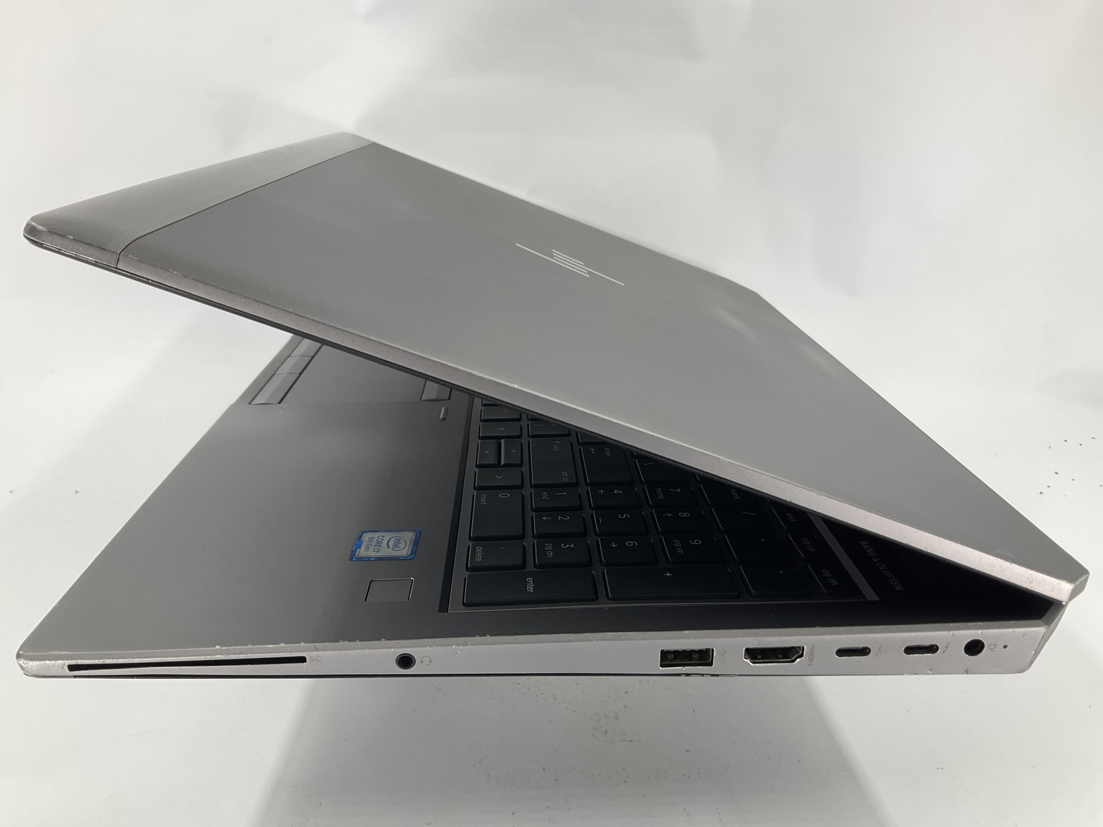 HP Zbook 15 G5 15.6″ Core i7-8750H 256GB 16GB B Win 11 Pro P2000
