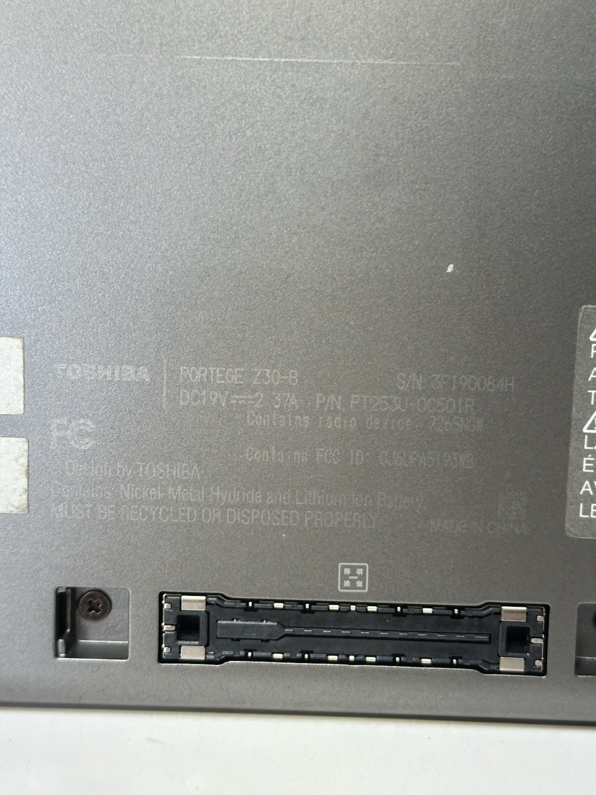 Toshiba Portege Z30-B Core i7-5500U 120GB SSD, 8GB Ram (NO OS NO POWER SUPPLY )
