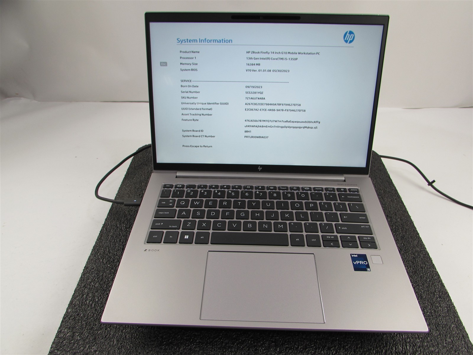 HP ZBOOK FIREFLY 14 (G10) 1920X1080 FHD CORE I5-1350P 256GB SSD 16GB RAM NO O.S