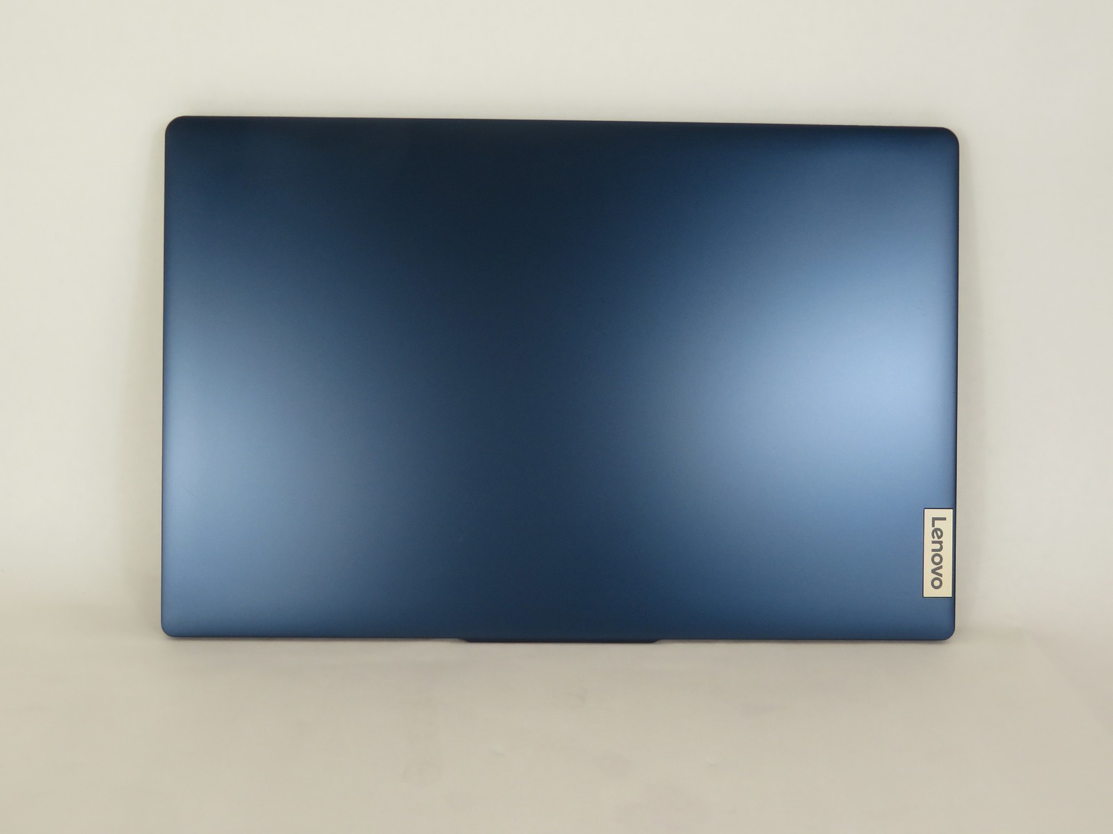 Ideapad Slim 3 15ABR8 15.6in FHD AMD Ryzen 7 7730U 2GHz 16GB RAM 512GB SSD