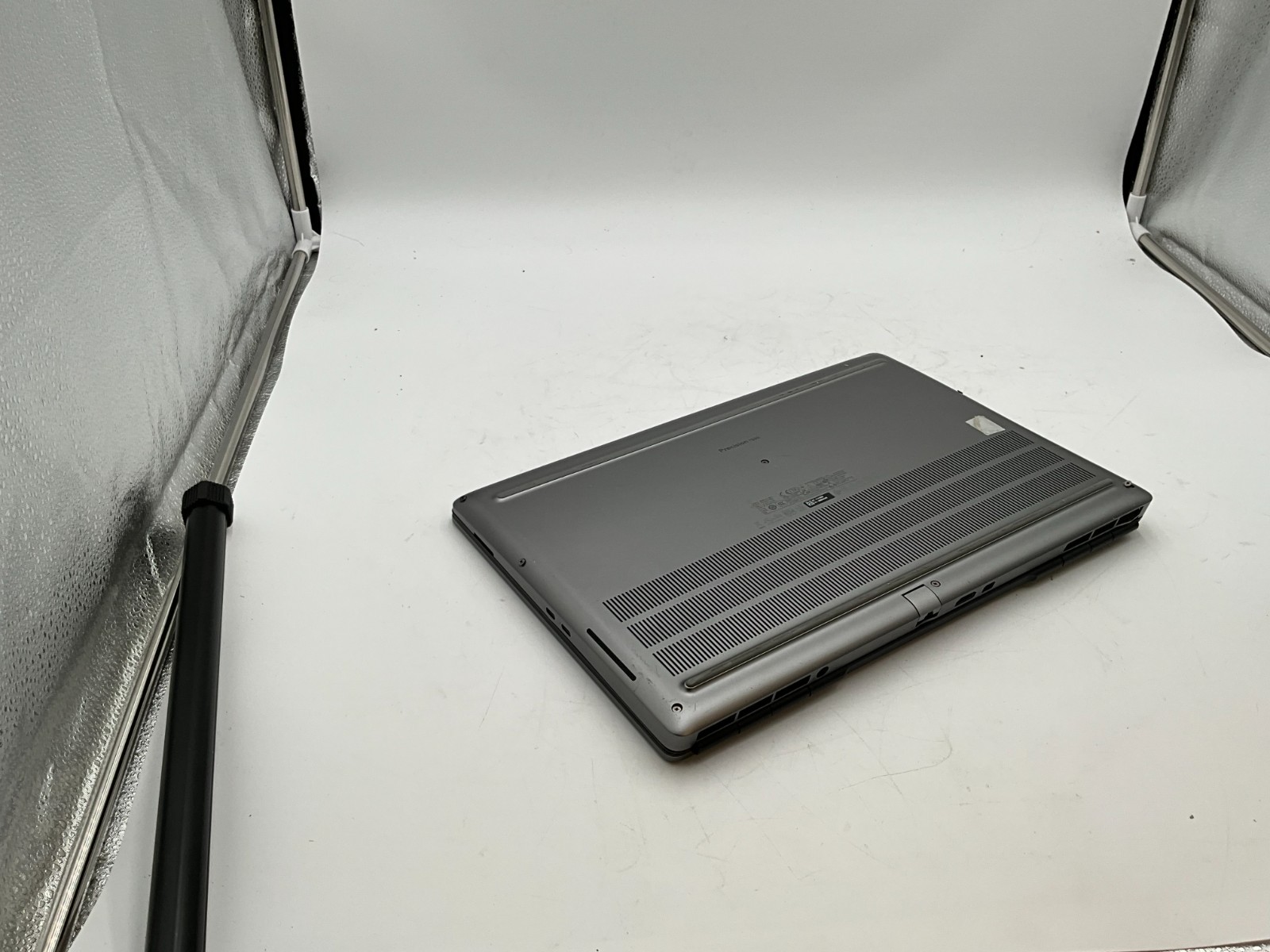 DELL Precision 7550 i7-10750H 2.70gh 32gb NO DRIVE T1000 15.6″ LAPTOP 17X18G3