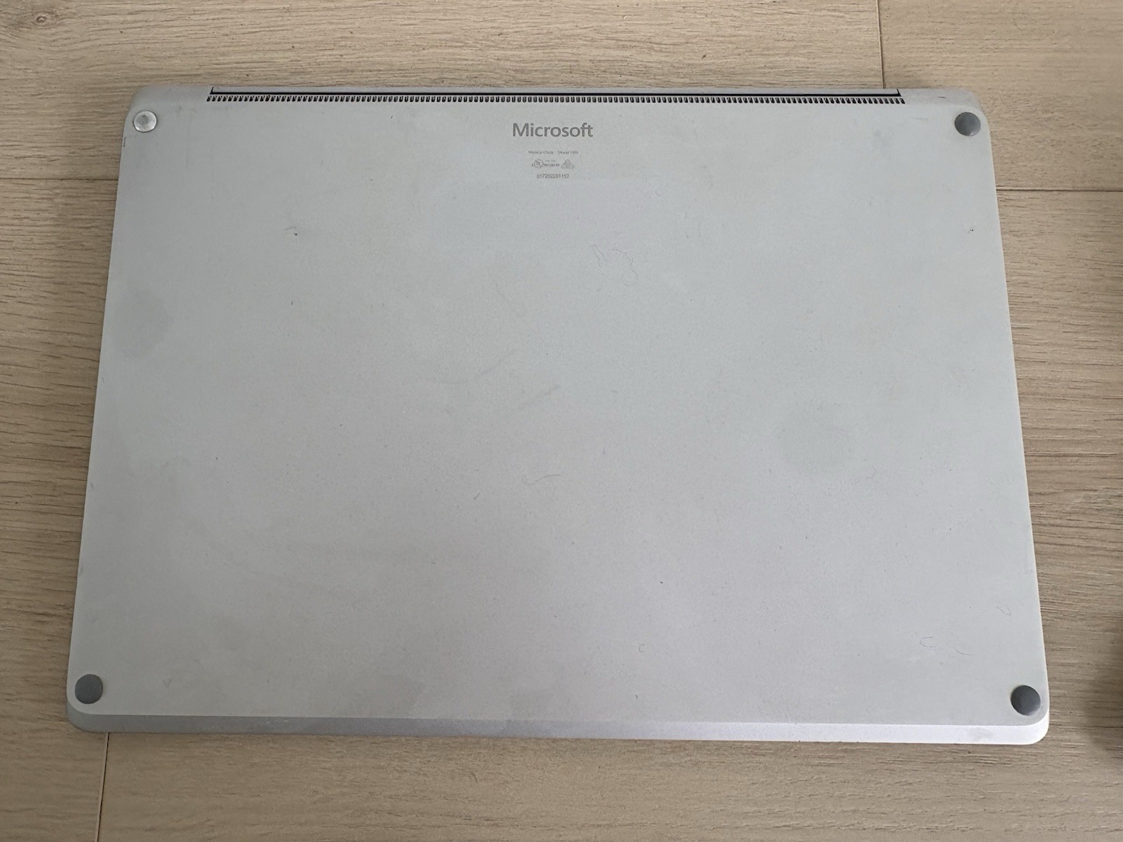 Microsoft Surface Laptop Model 1769 13.5” Intel Core i5 Gray w/ Charger