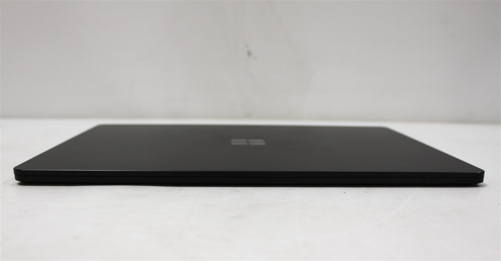 Microsoft Surface Laptop 5 13.5″ Intel i5-1245U 2.5GHz 8GB 256GB NVMe Win 11 Pro
