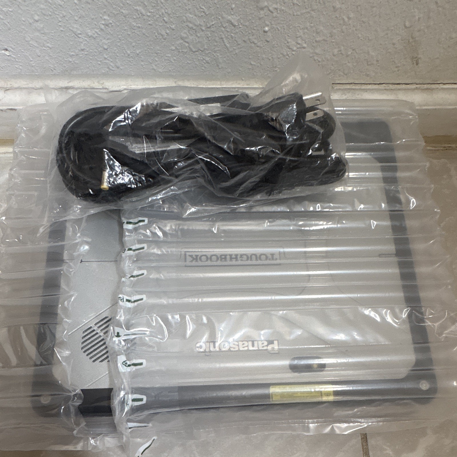 Panasonic Toughbook 33 MK1, 2 en 1 resistente, Core i5-7300U hasta 3.5GHz, pan