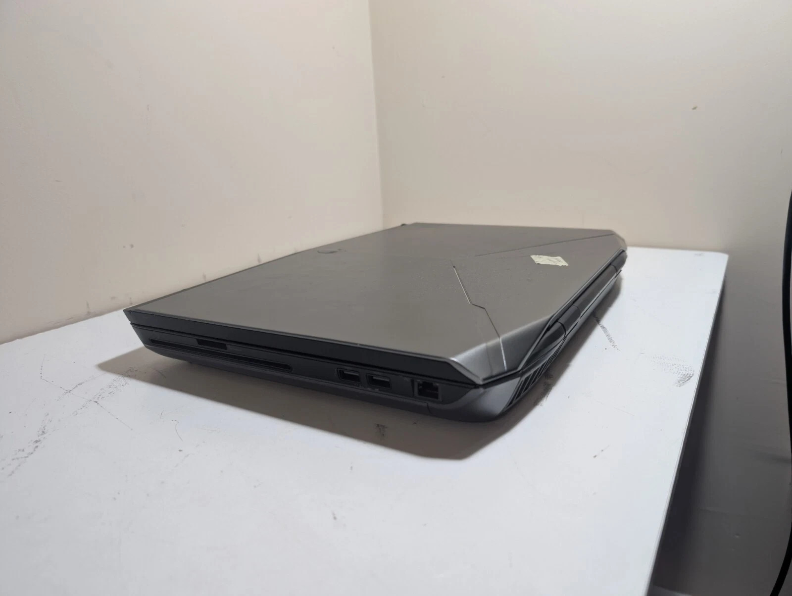 Alienware 17 i7-4700MQ No RAM No HDD no video card As is