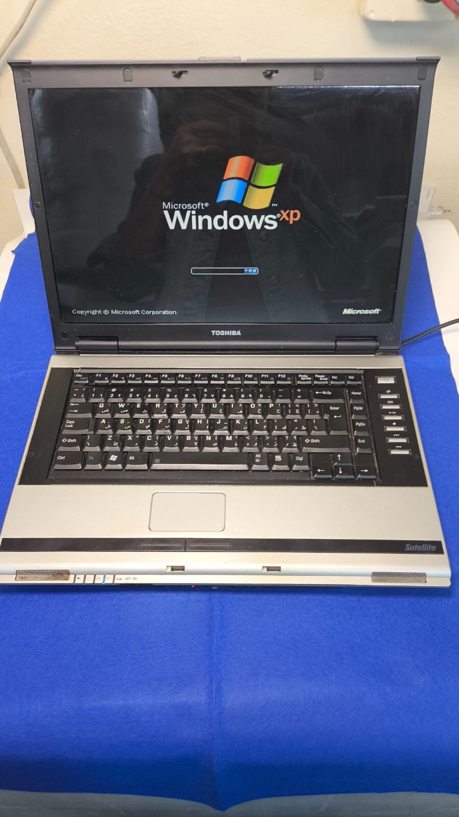 Toshiba Vintage 15″ Satellite A110 laptop Intel Pentium 2GB / 80GB HDD Win XP