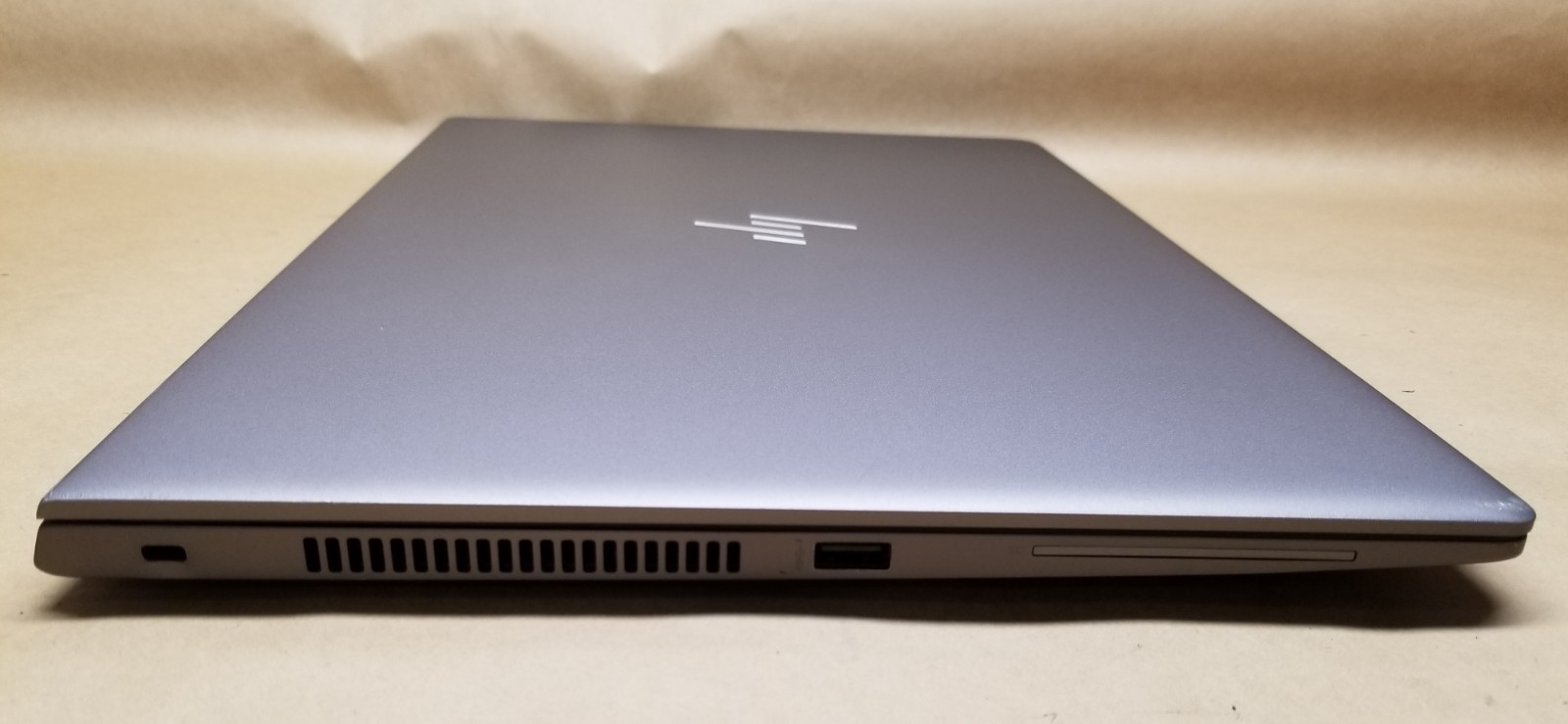 HP Zbook 15u G5 15.6″ Laptop i7-8550U,16GB RAM 256GB SSD PRO WX 3100 WIN 11 PRO