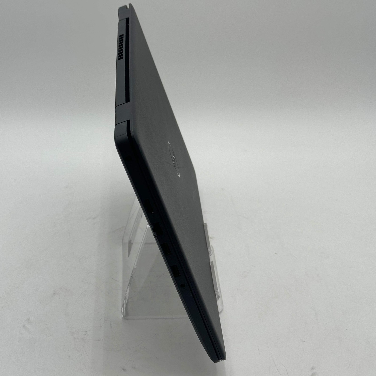 Dell Inspiron 3501 15.6″ Touchscreen Laptop i5-1035G1 8GB RAM 256GB SSD