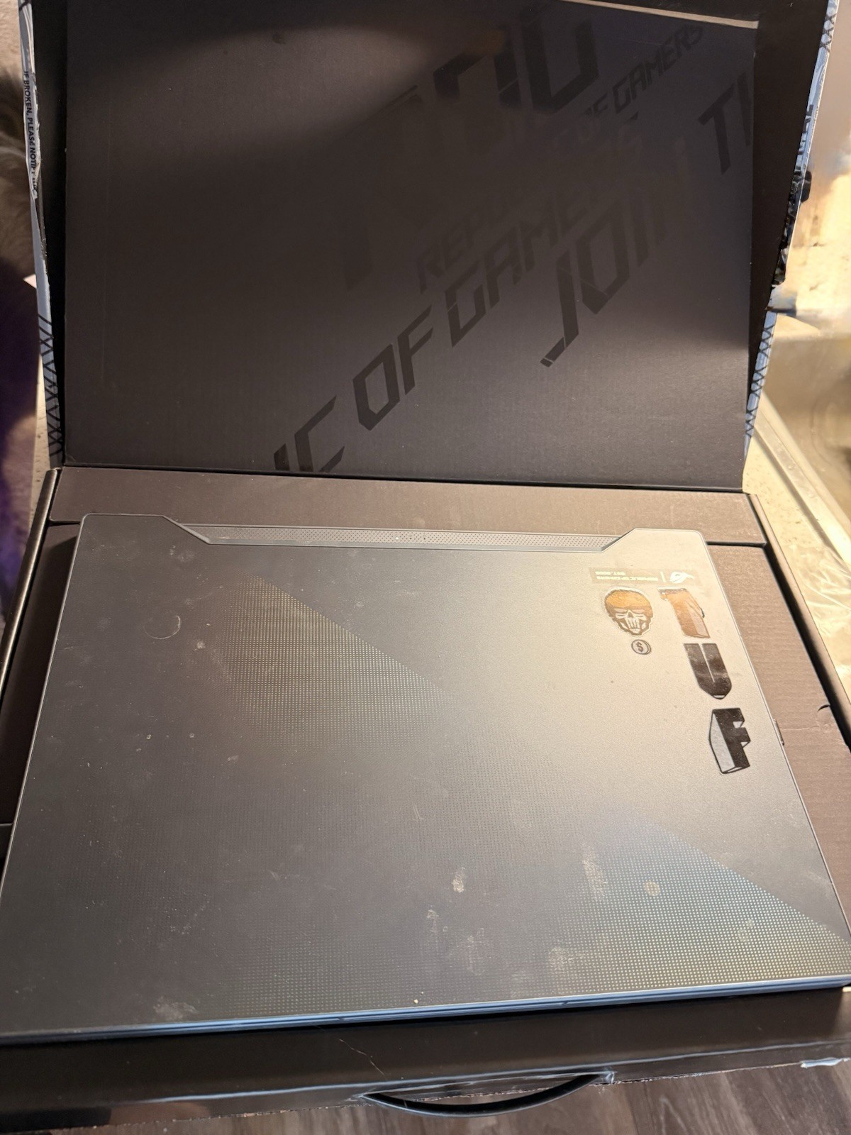 ASUS ROG Zephyrus M15 GU502L 15.6″ i7-10750H 2.6GHz 16GB Ram 1TB HDD NVDIA
