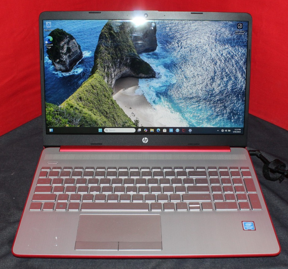 HP 15-DW0083WM 15.6 (128GB SSD Intel Pentium Silver N5030 4GB RAM) AO4072990