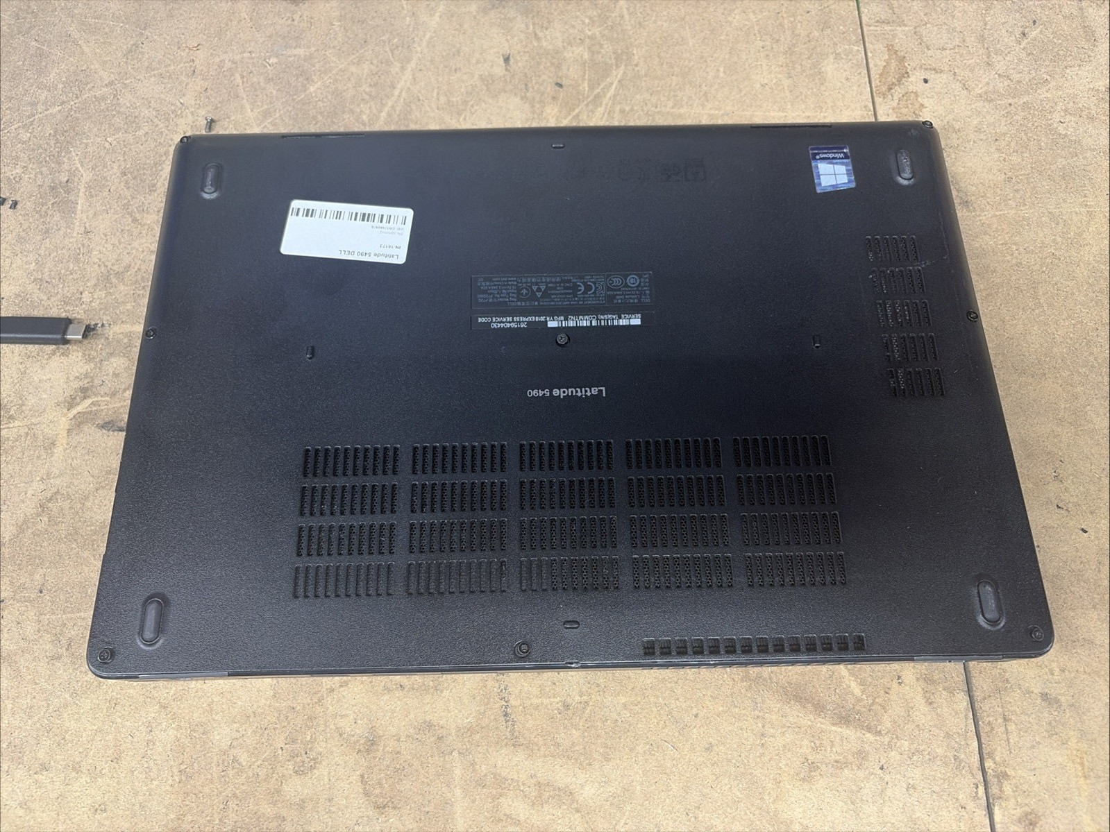 Dell Latitude 5490 14″ FHD i5-8250u 8GB RAM No Battery/OS/SSD