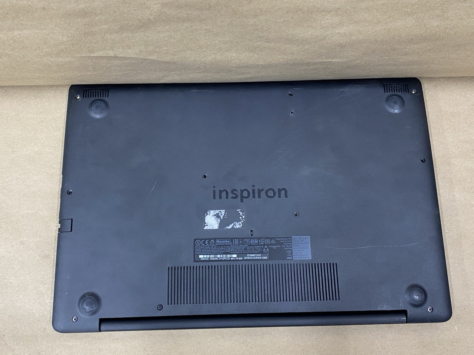 Dell Inspiron 3593 – 16″ HD – Touch – i3-1005G1 – 8GB – 256GB – Win 10 – READ