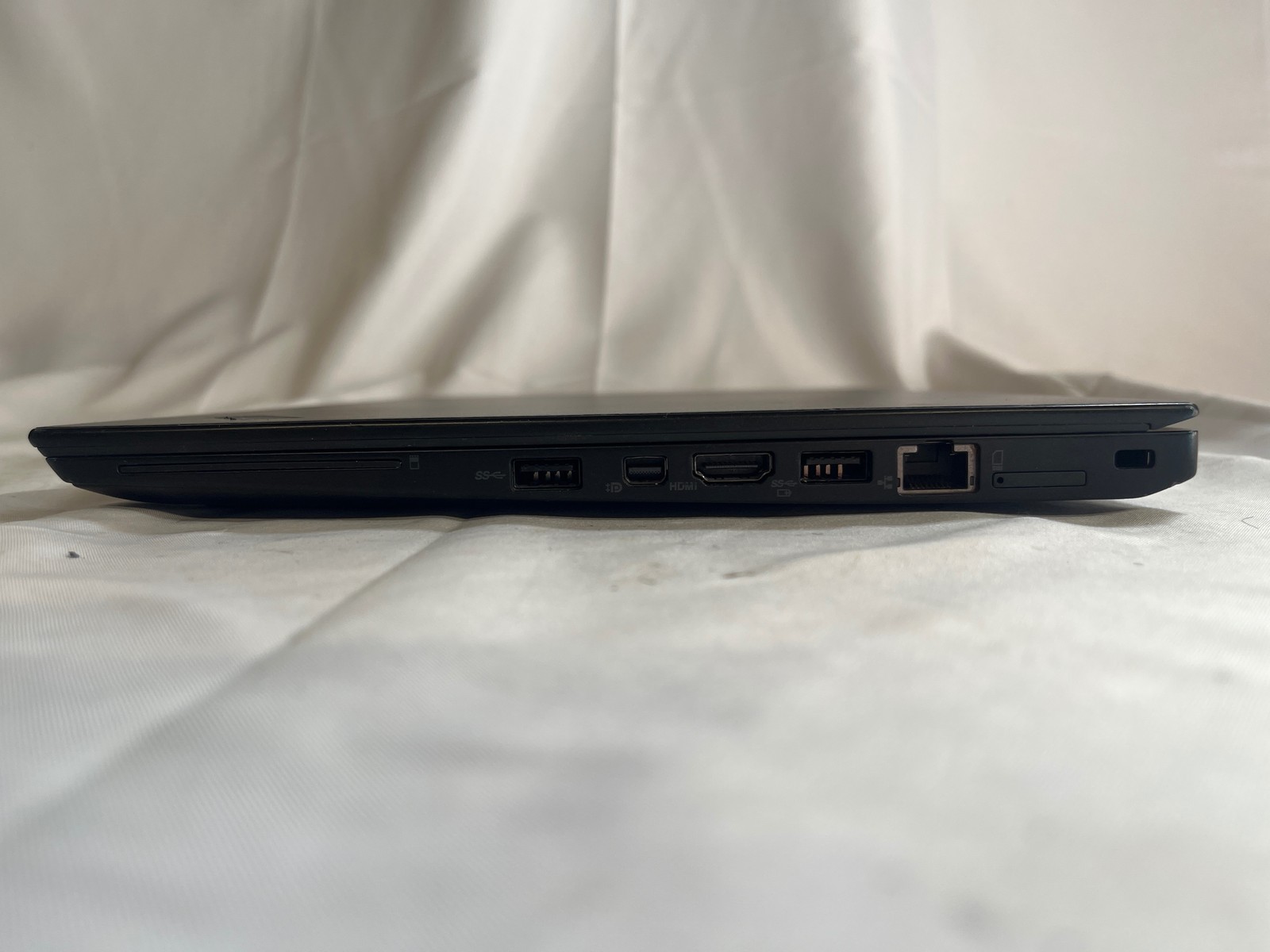 Lenovo ThinkPad T460s Intel Core i5-6300U 8 GB No Drive 14″