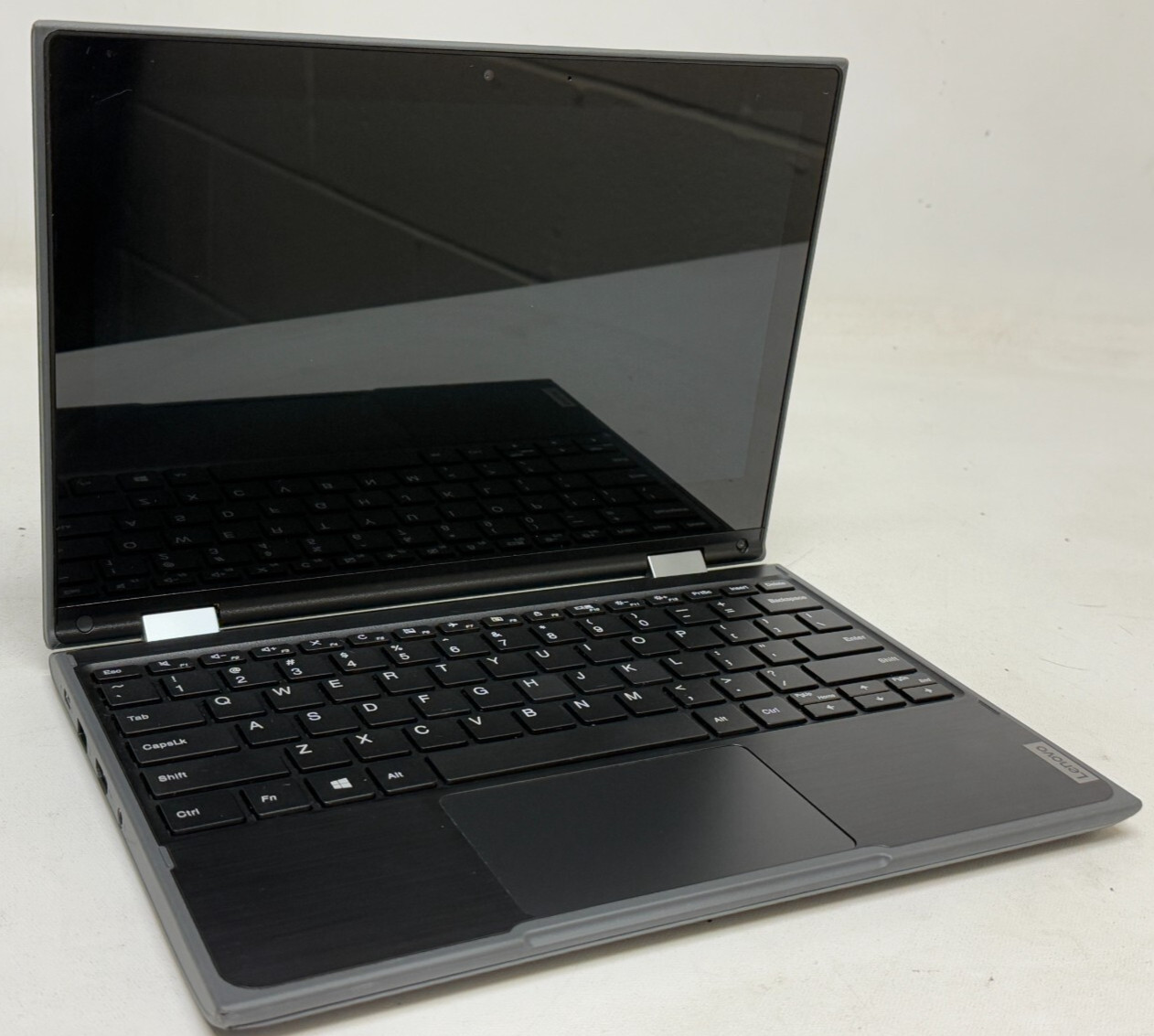 Lenovo 300e 2in1 11.6″ (N5030 1.10GHz- 4GB RAM – NO OS/HDD) – Lot of 10 *