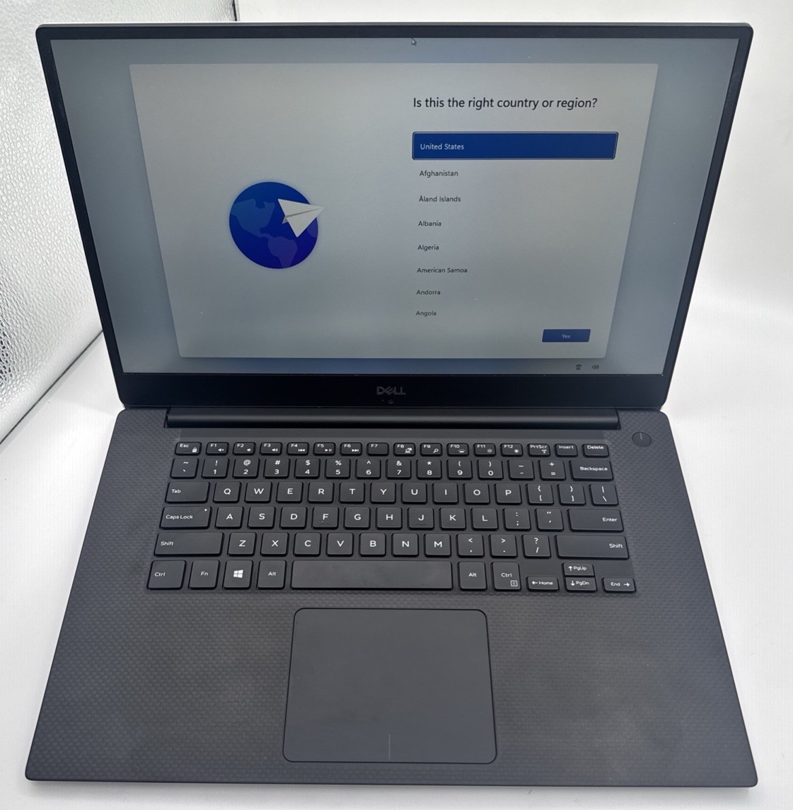 Dell Precision 5530 Xeon E-2176M @ 2.7GHz 32GB RAM 1TB SSD Win11 Pro
