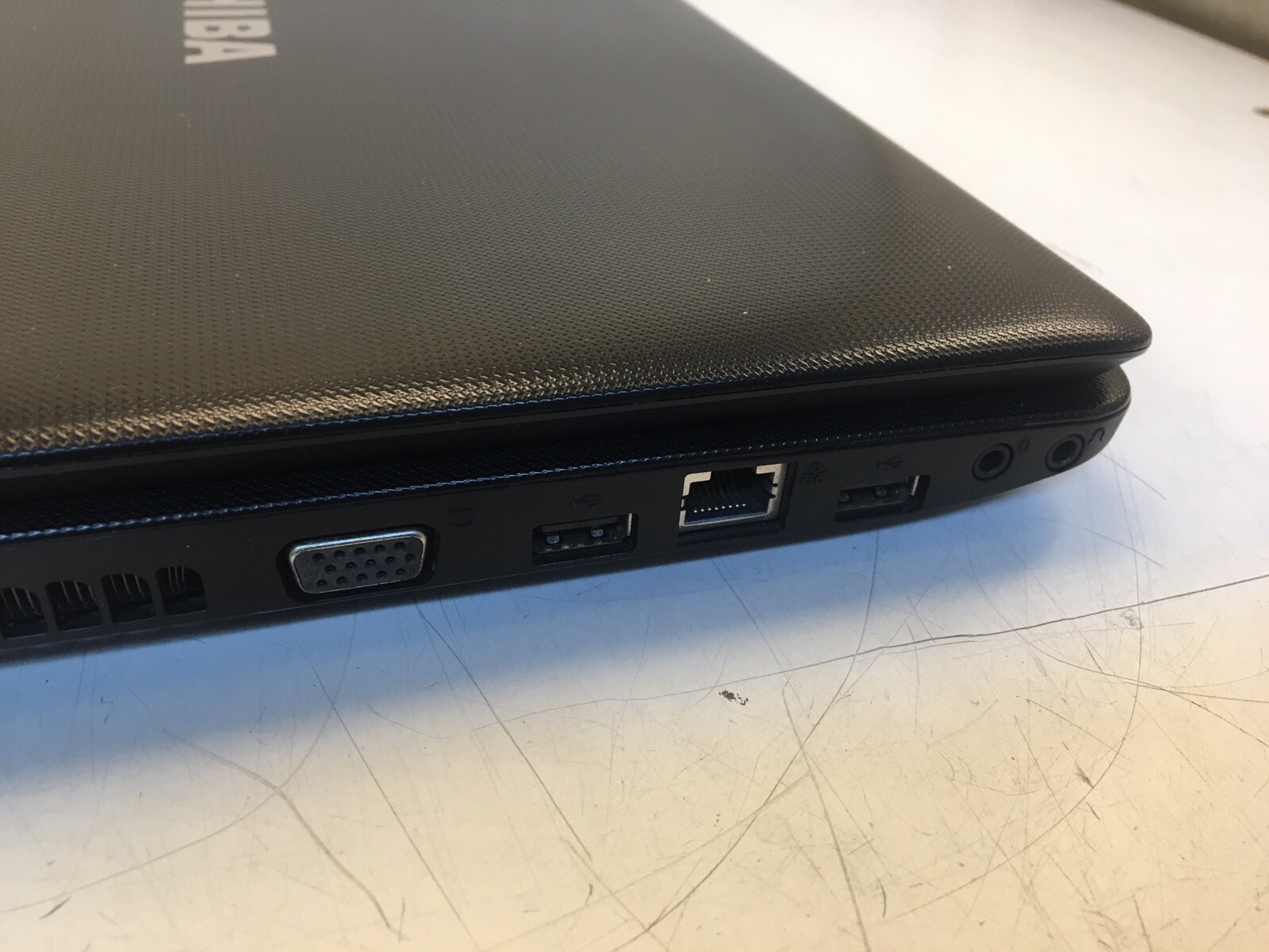 Toshiba Satellite Pro C650 Laptop i3-2310M/4GB RAM/NO OS/NO HDD – Boots to Bios
