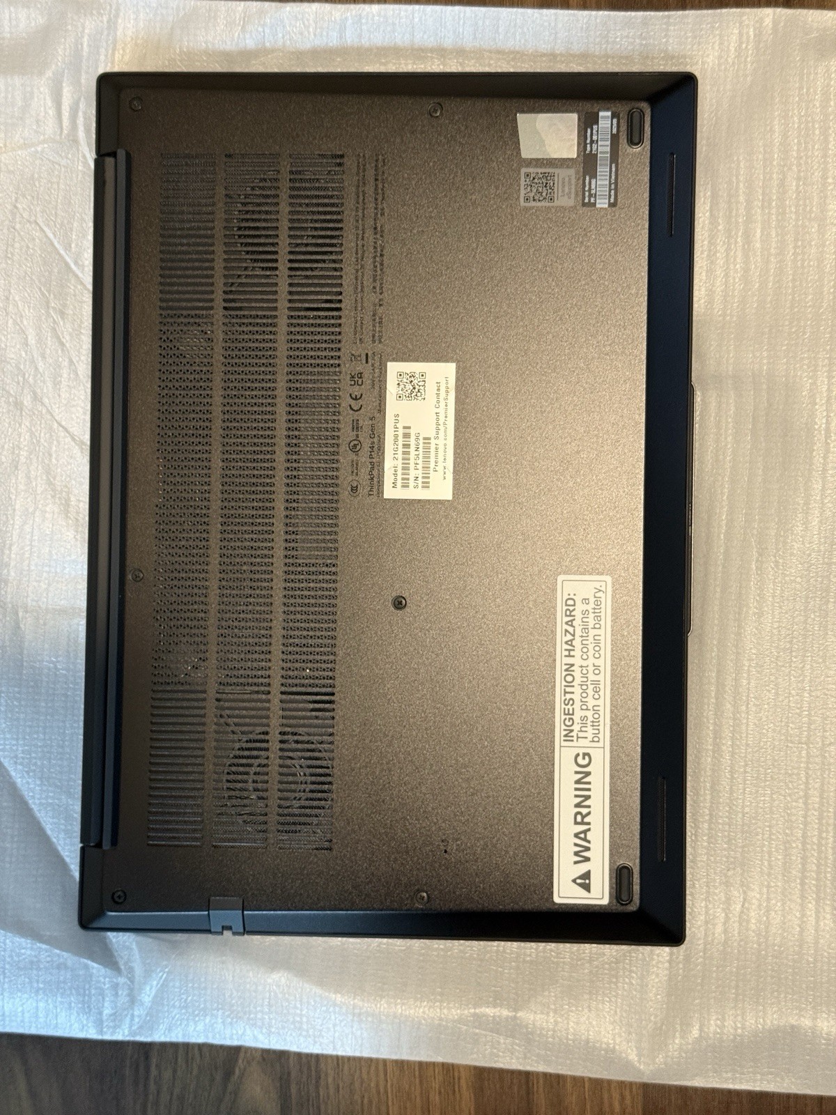LENOVO ThinkPad P14s Gen 5 WQXGA 2.5k Ultra 7 165H 32GB 512GB SSD RTX 500 Ada