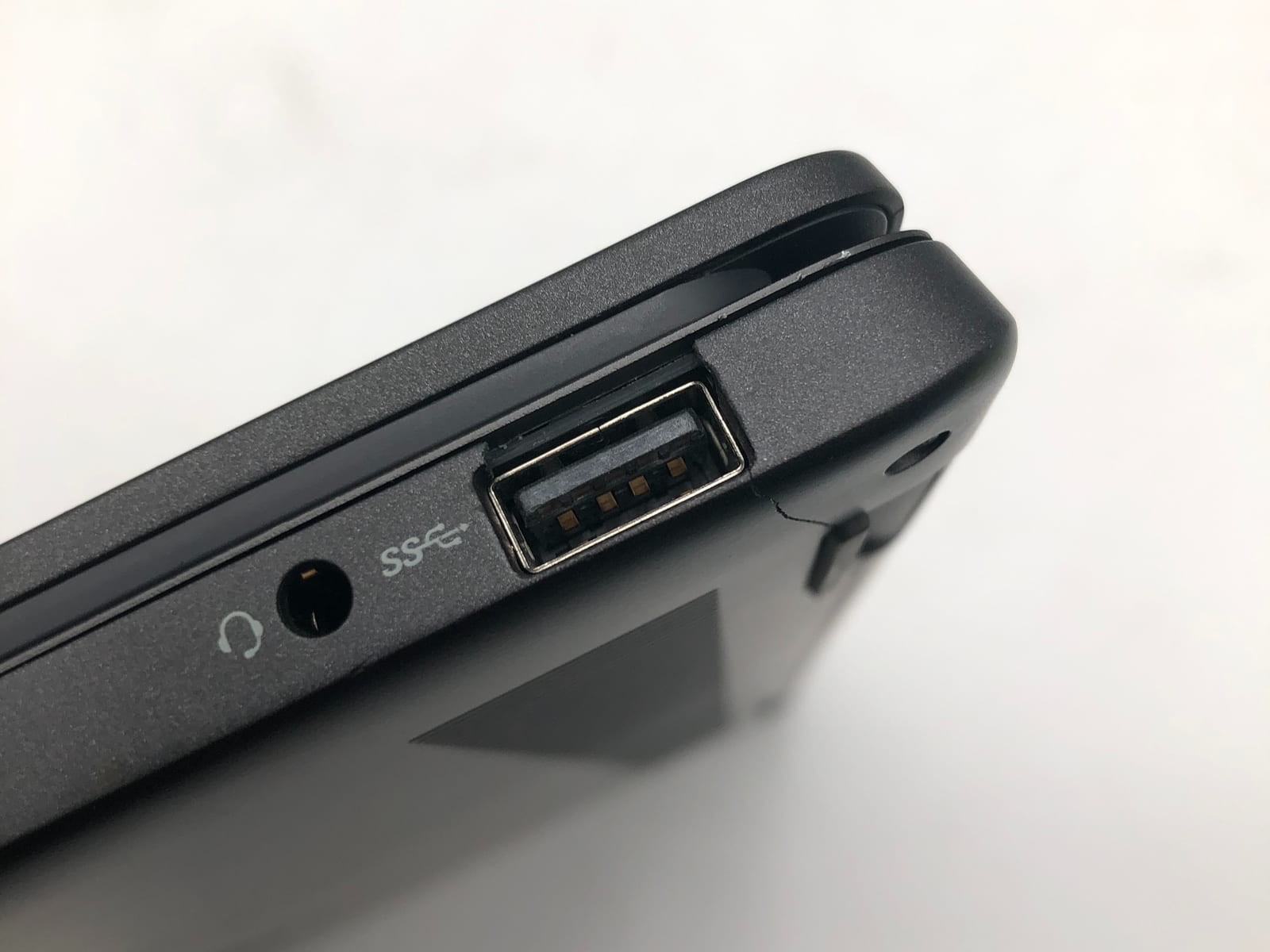 Dell | Latitude 3301 | i5-8265U | 8GB | 128GB NVMe | Win 11 Pro | 78% Battery