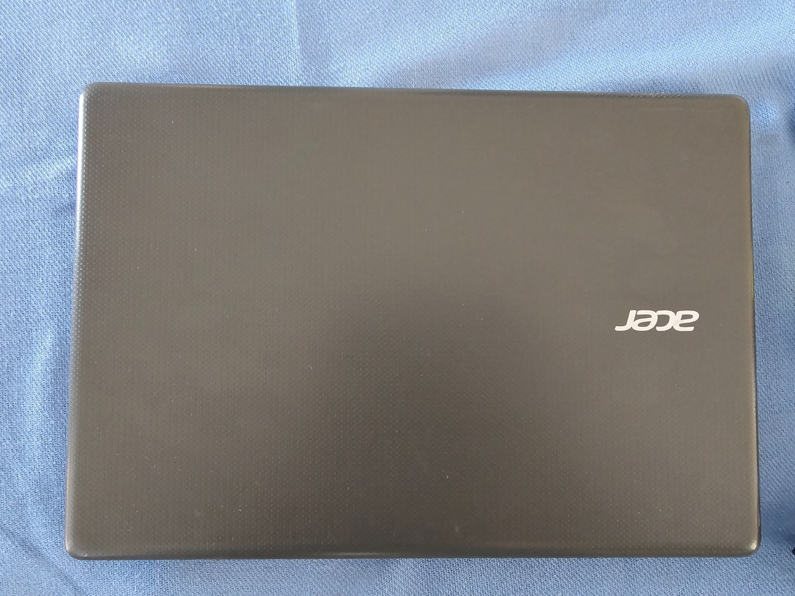 Acer N15V2 14″ Notebook AO1-431 Series With Charger – NO HDD, Works Great – Nice