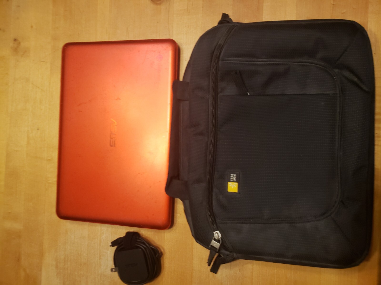 ASUS C201P Chromebook – Includes Factory Charger And Additional Case