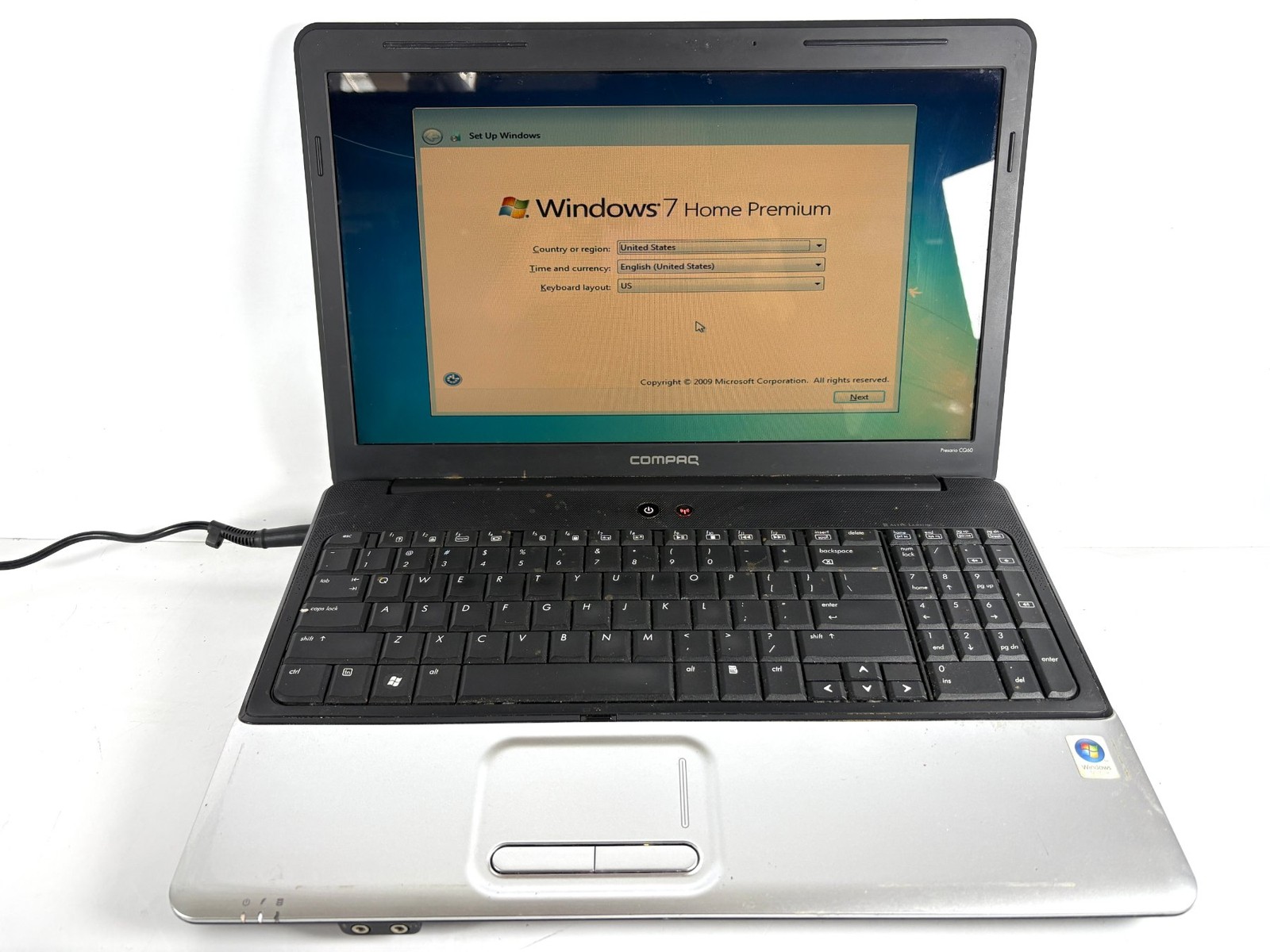Compaq Presario CQ60 15.6″ HD 2.0GHz AMD Athlon 2GB RAM 250GB HDD Windows 7