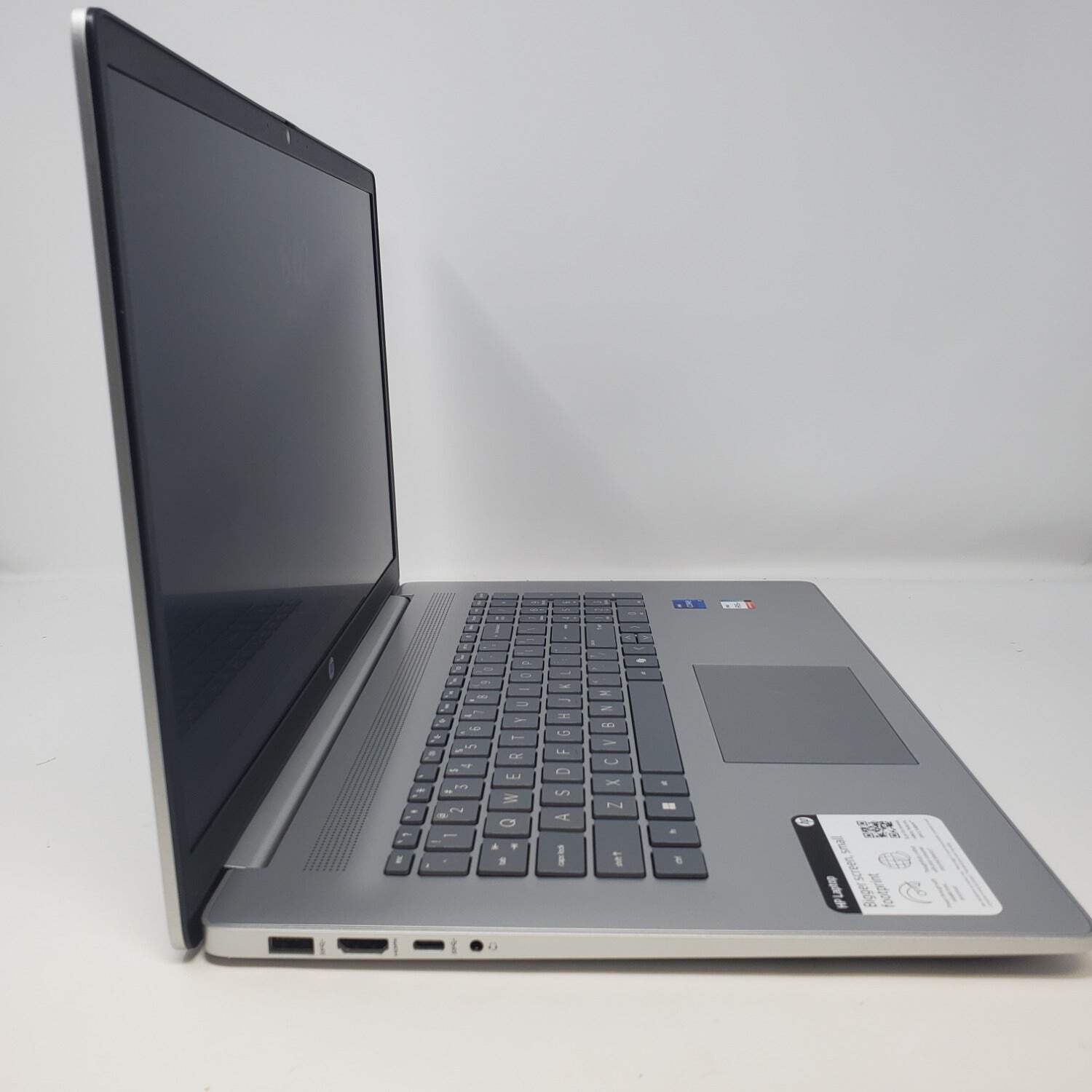 HP Laptop 17-CN3327DX 17.3″ i7-1355U 1.7GHz 16GB RAM 1TB SSD
