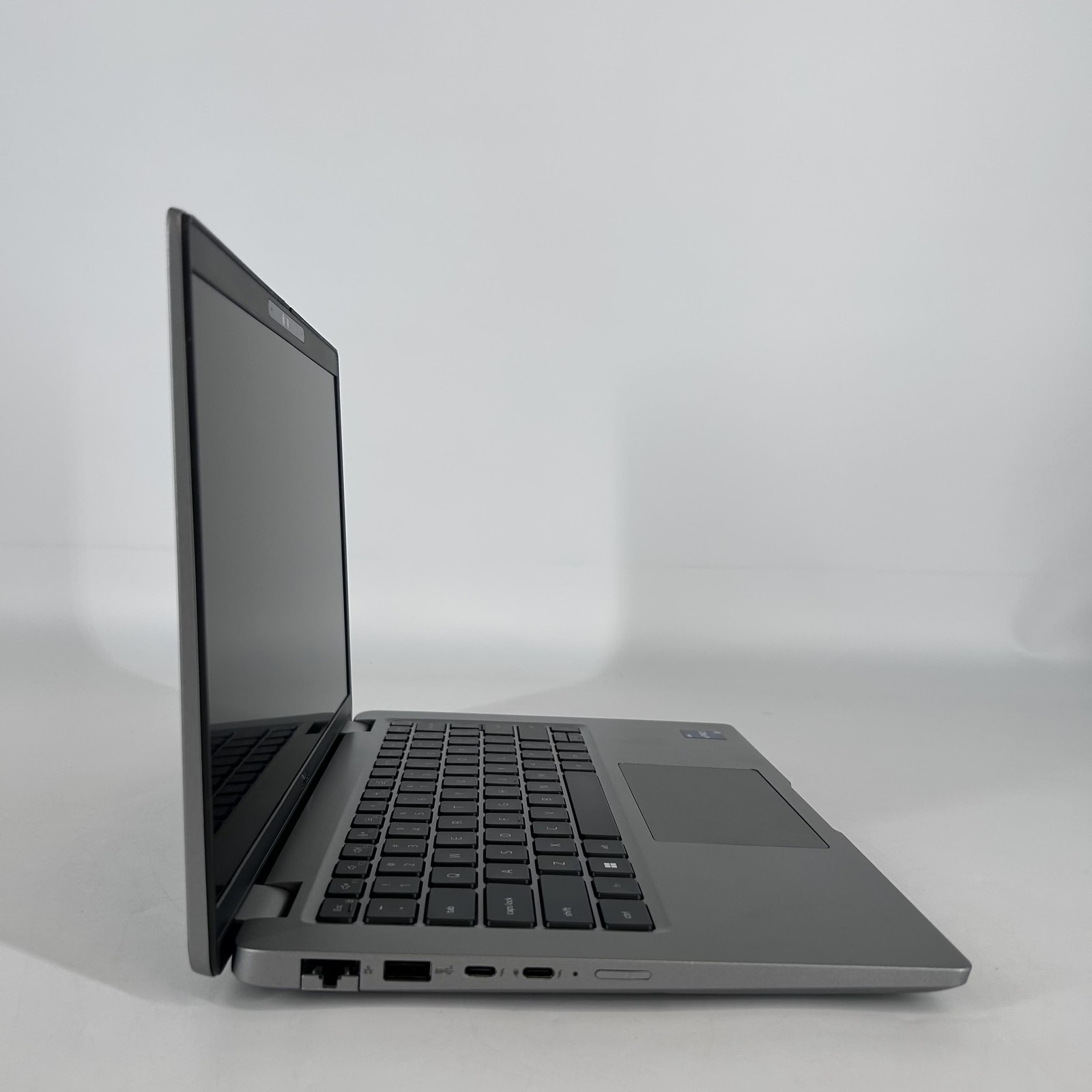 Dell Latitude 5440 14 FHD TOUCH 1.9 GHz i7-1370P 32GB 512GB SSD Very Good