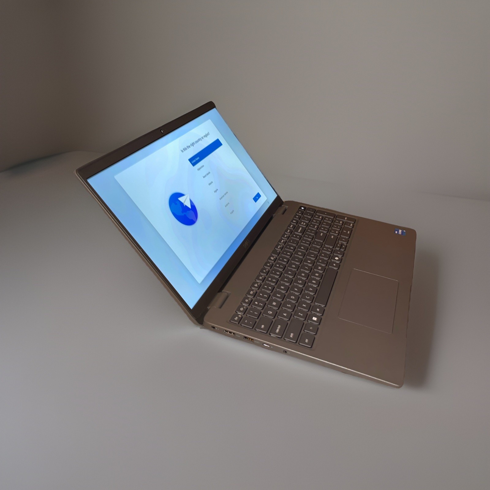2025 Dell Latitude 3550 | i5 | 16GB | 256GB SSD | Windows 11 | Great Condition