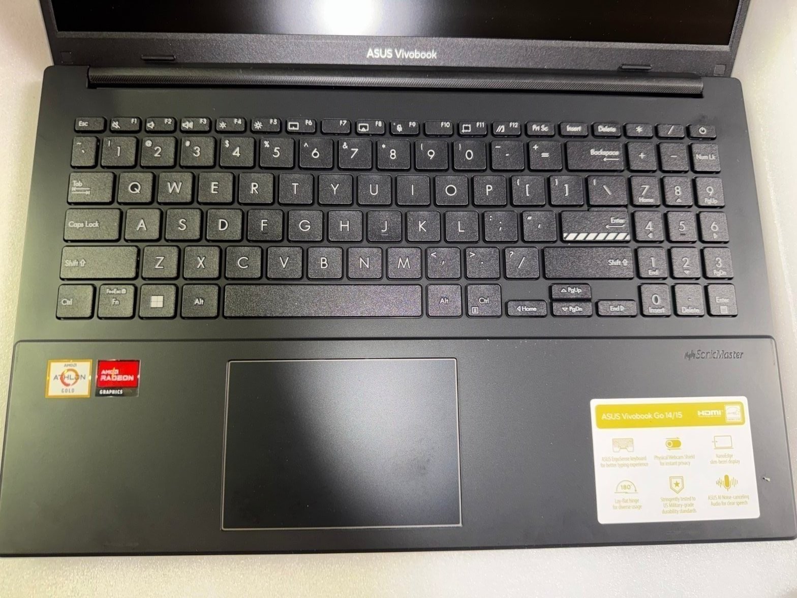 ASUS Vivobook 15 AMD Athlon Gold 7220U Radeon Laptop. Win 11