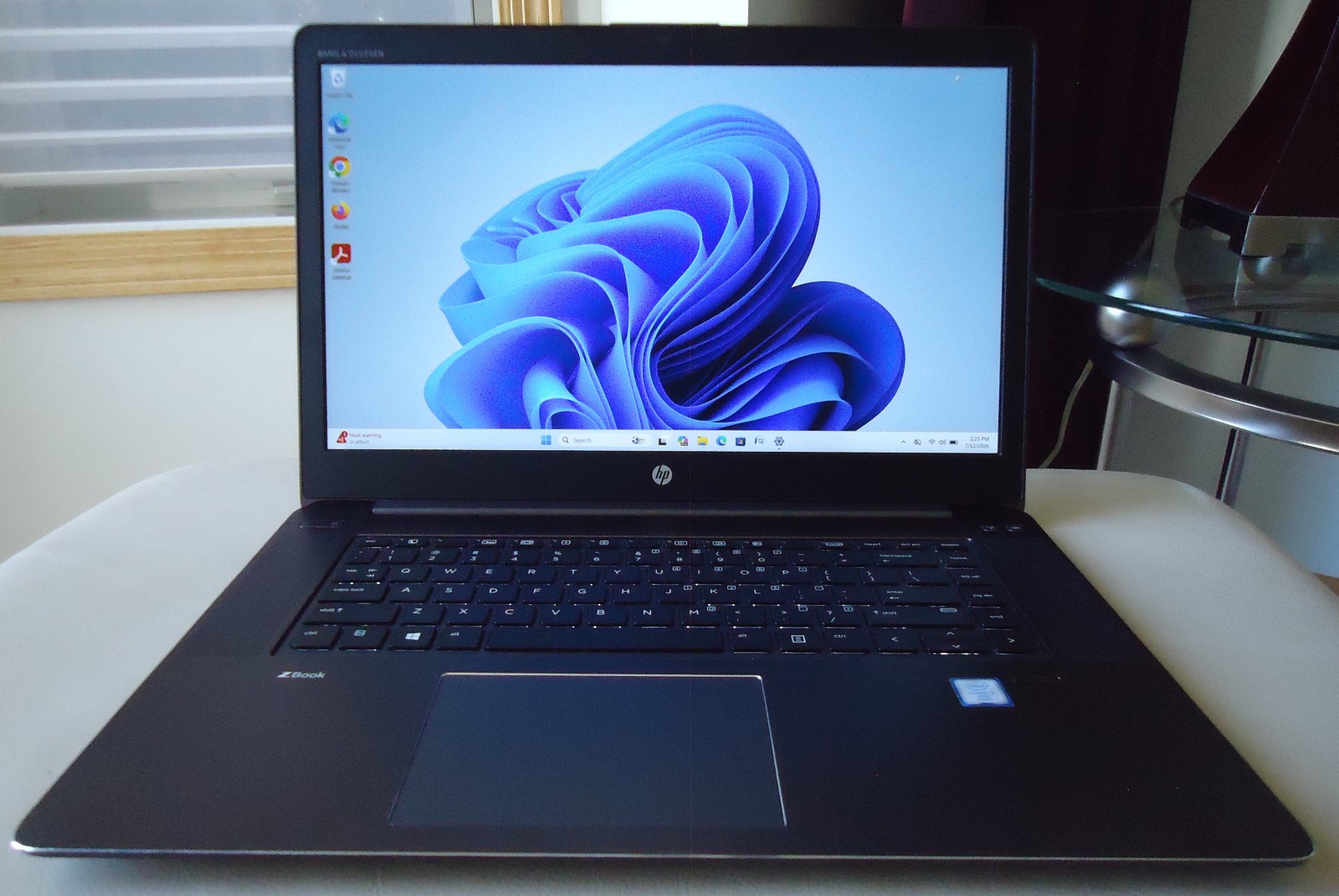 HP ZBook Studio G3 15″ i7-6820HQ 2.70GHz 8GB 128GB Windows 11 NVIDIA Quadro