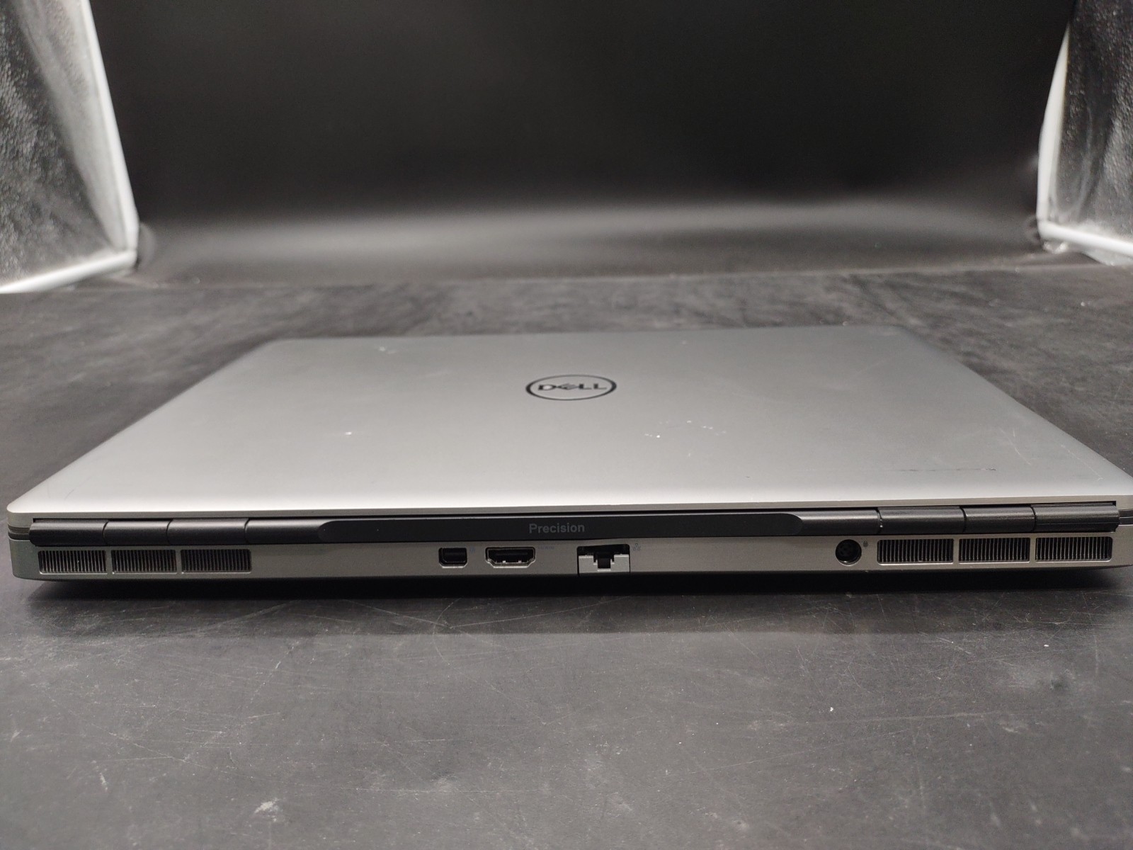 Dell Precision 7550 i9 10885H @ 2.40GHz 64GB RAM NO SSD NO OS